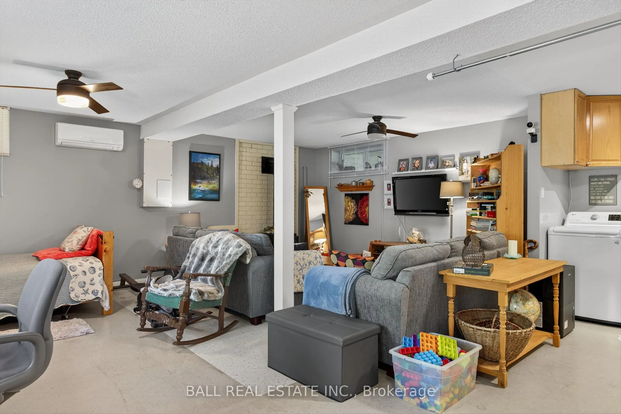 1352 County Rd 49 Road