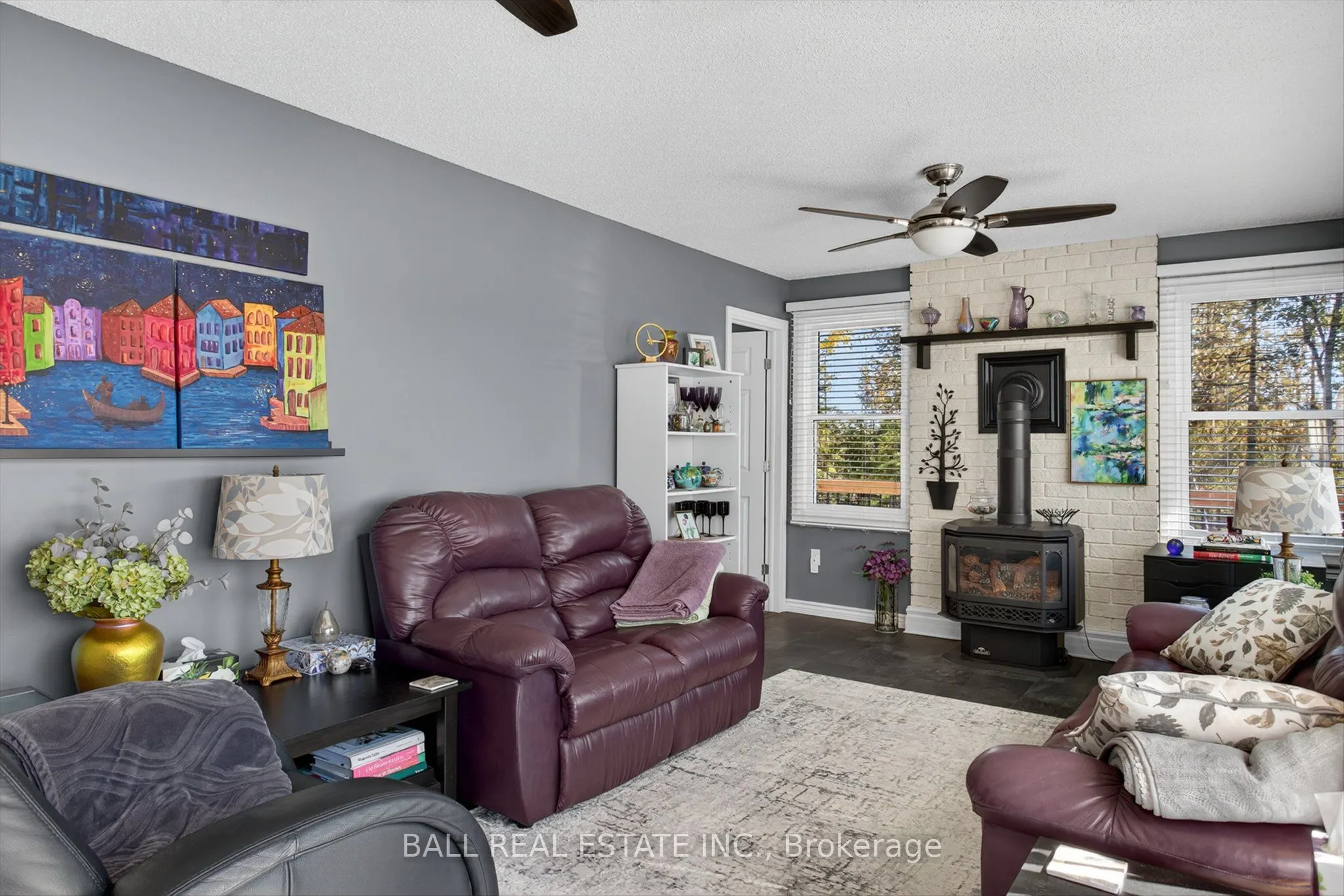 1352 County Rd 49 Road