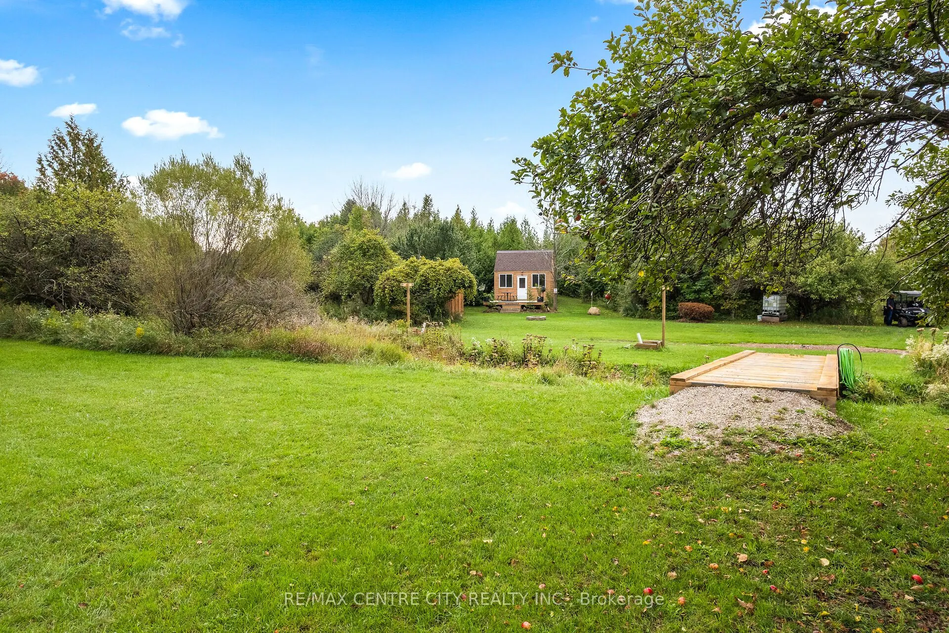 1041 Bruce Road 23