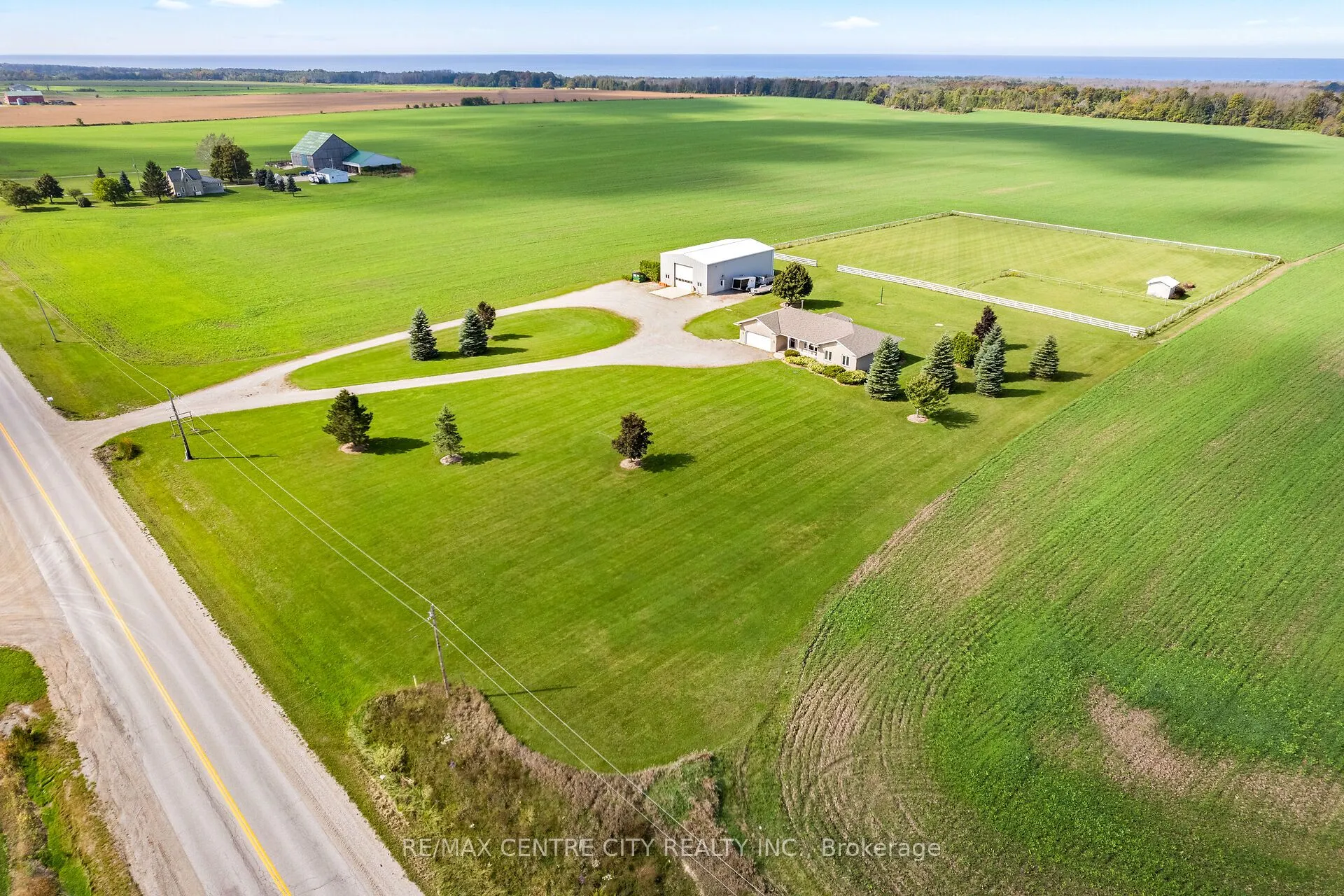 1041 Bruce Road 23