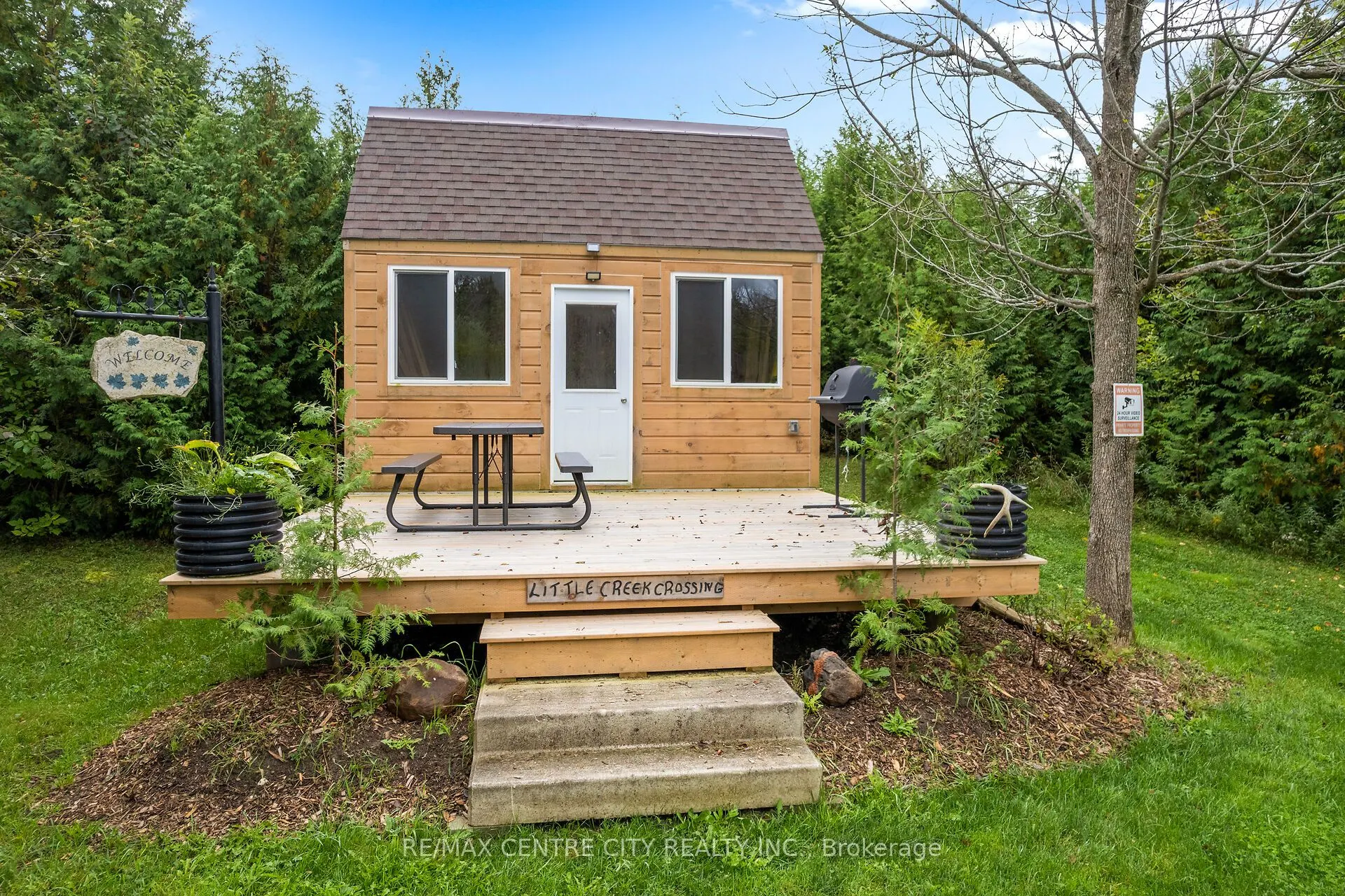 1041 Bruce Road 23