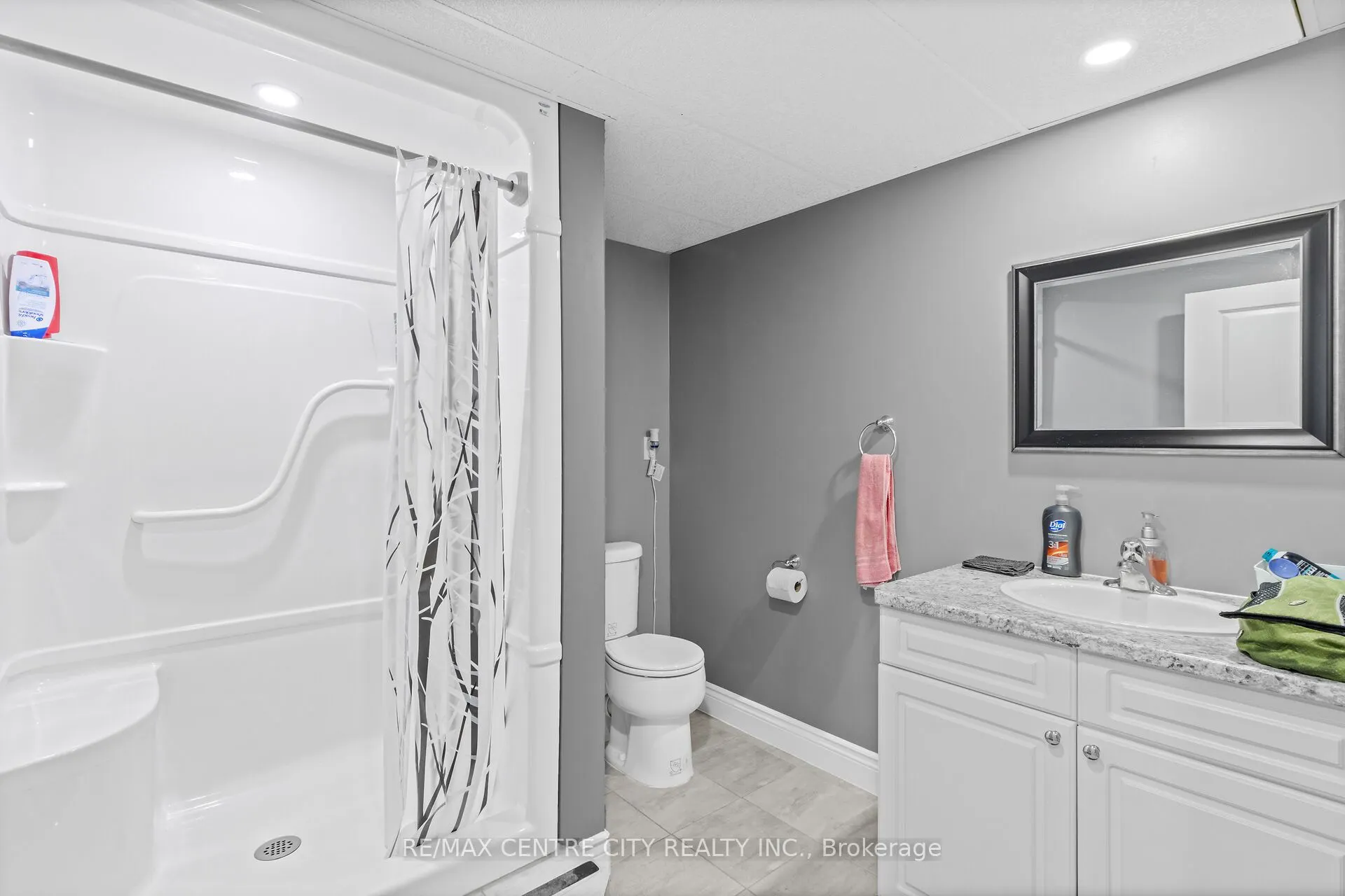 1041 Bruce Road 23