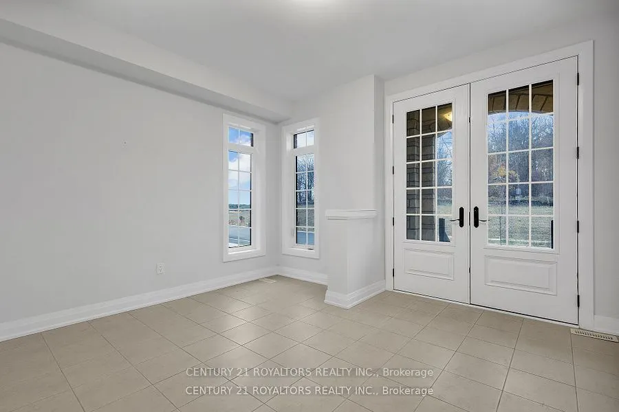 1287 Upper Thames Drive