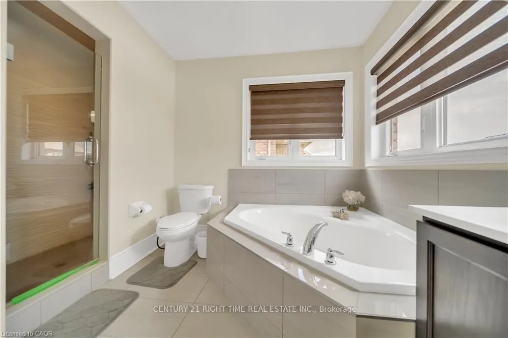 1161 Upper Thames Drive