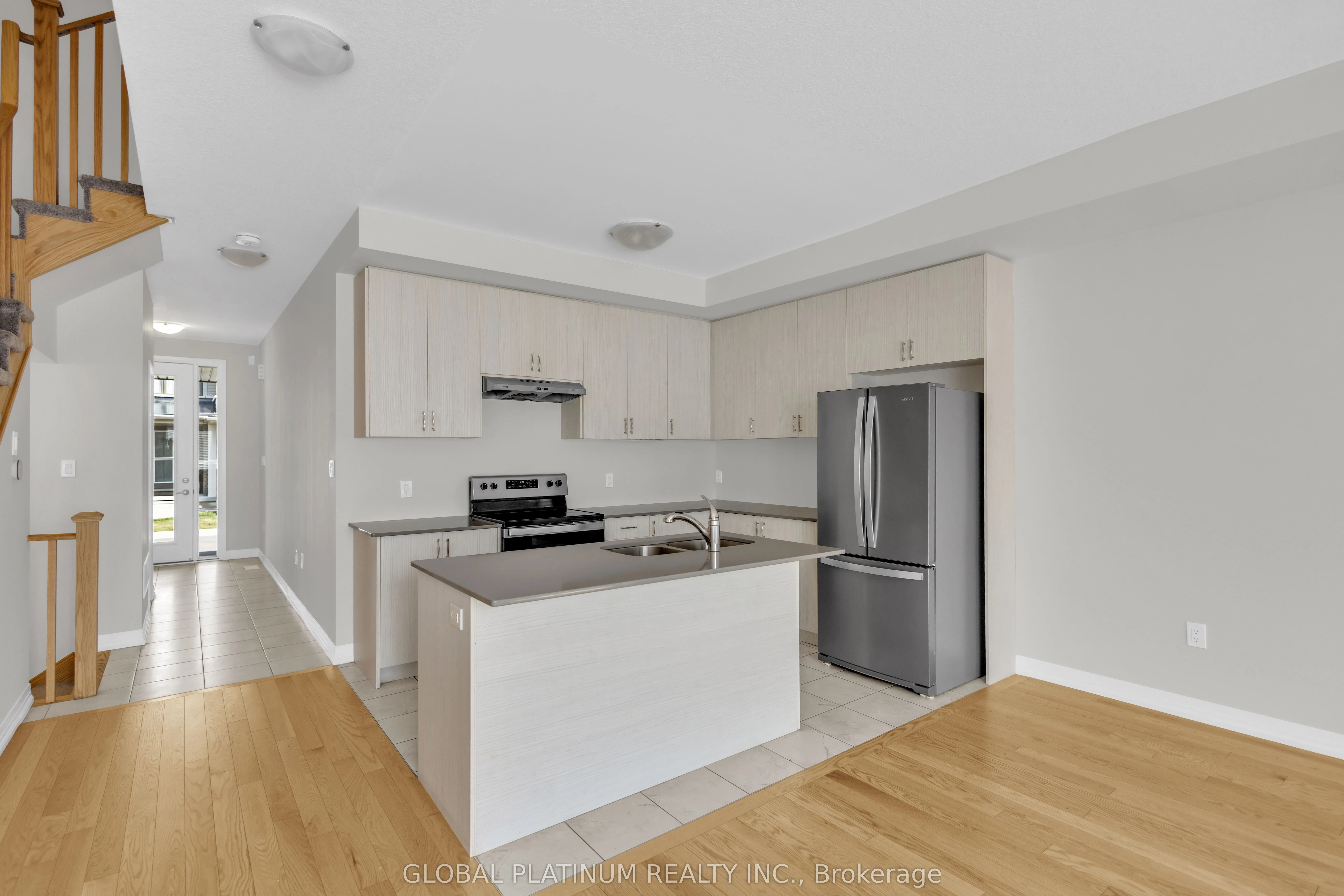 15 Blacklock Street, #17