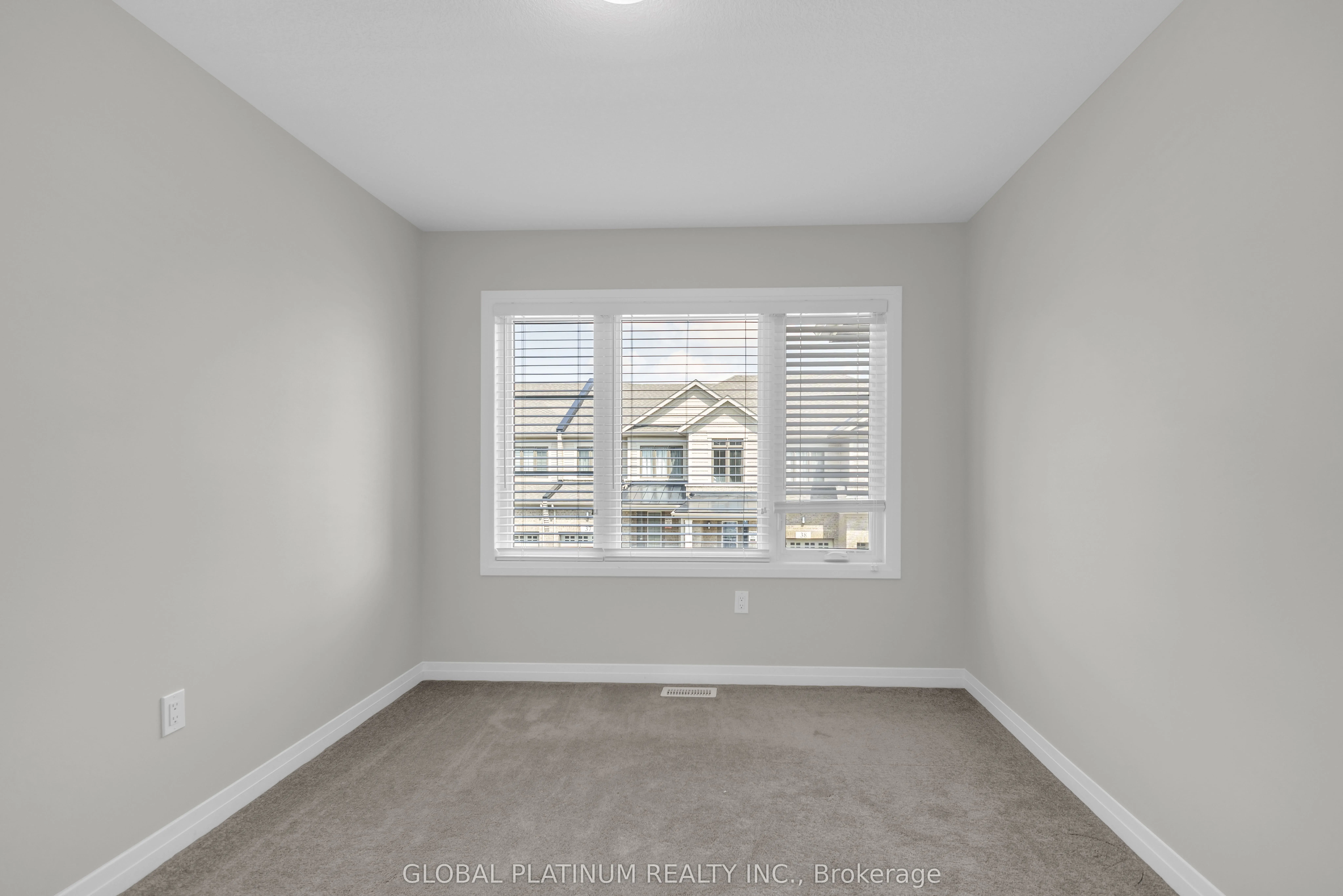 15 Blacklock Street, #17