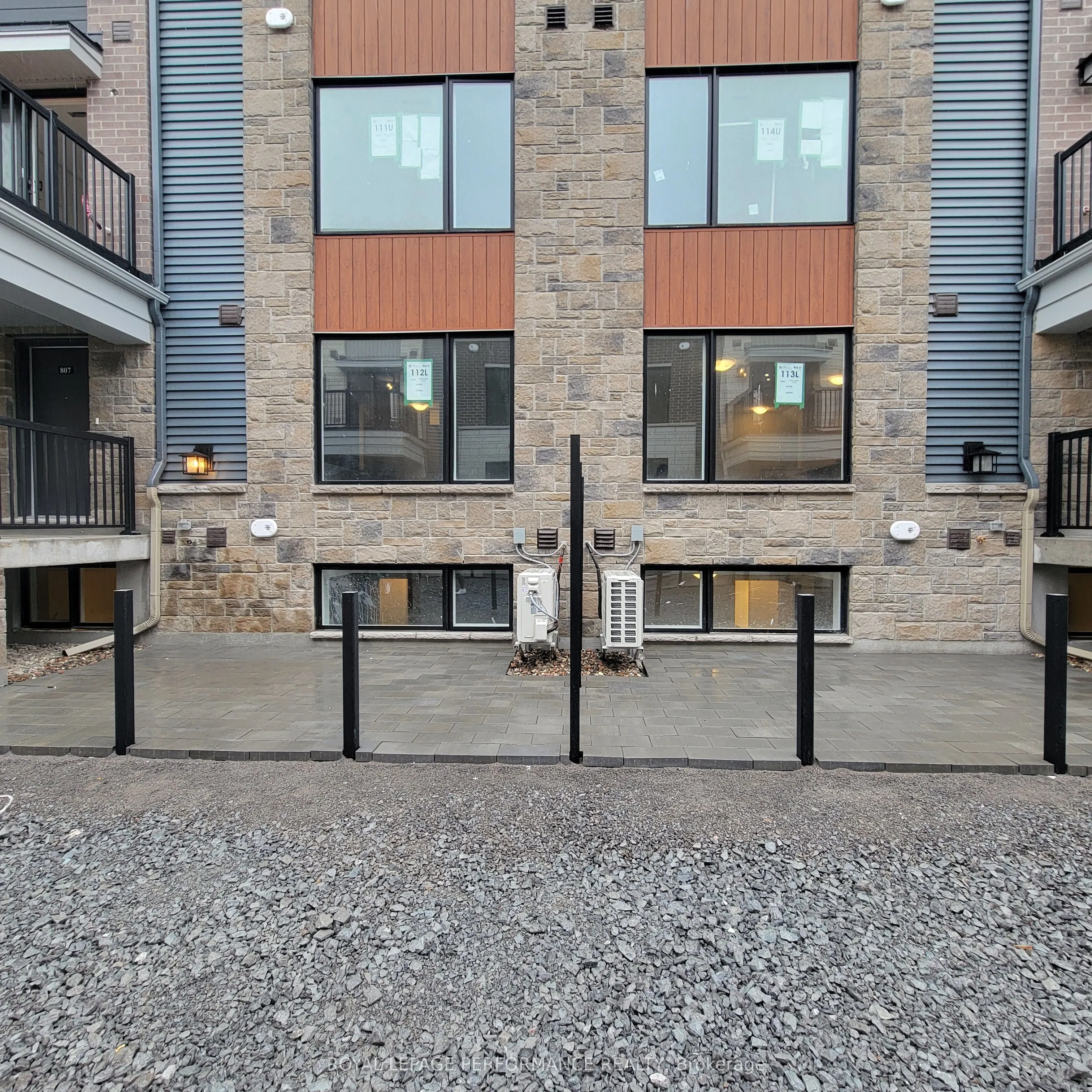 807 Arcadian Private, #807