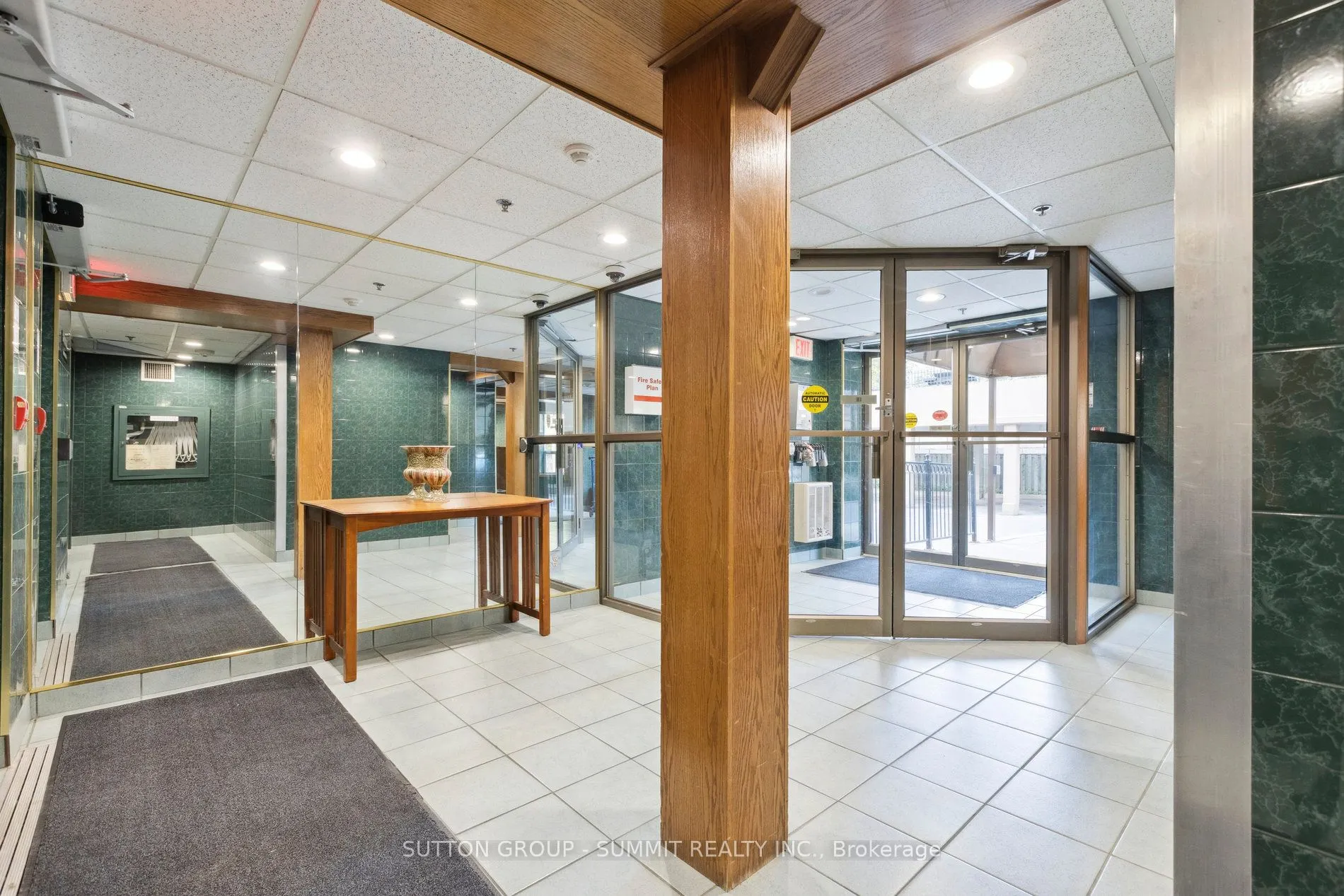 281 Bristol Street, #401