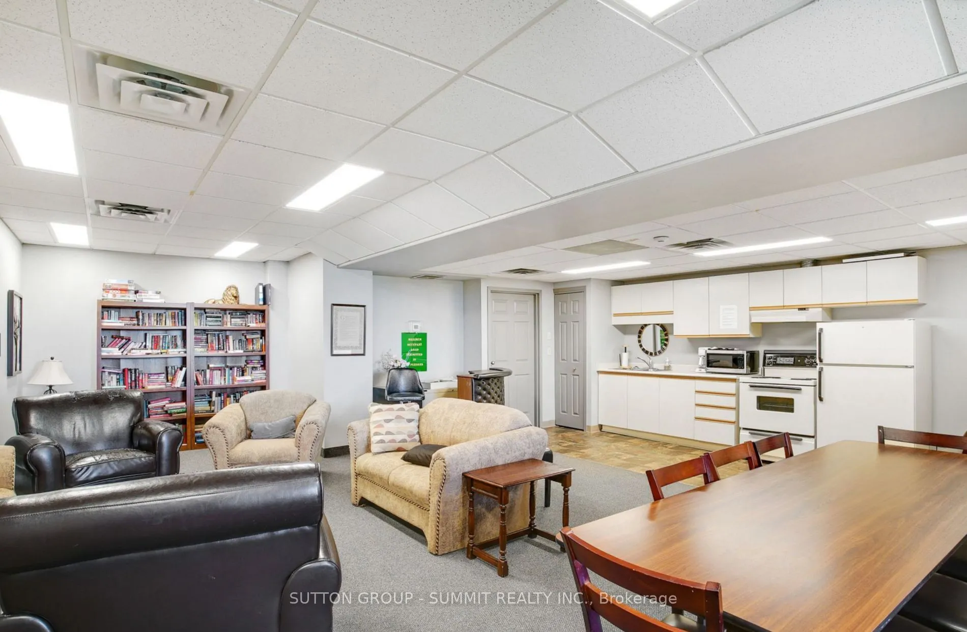 281 Bristol Street, #401