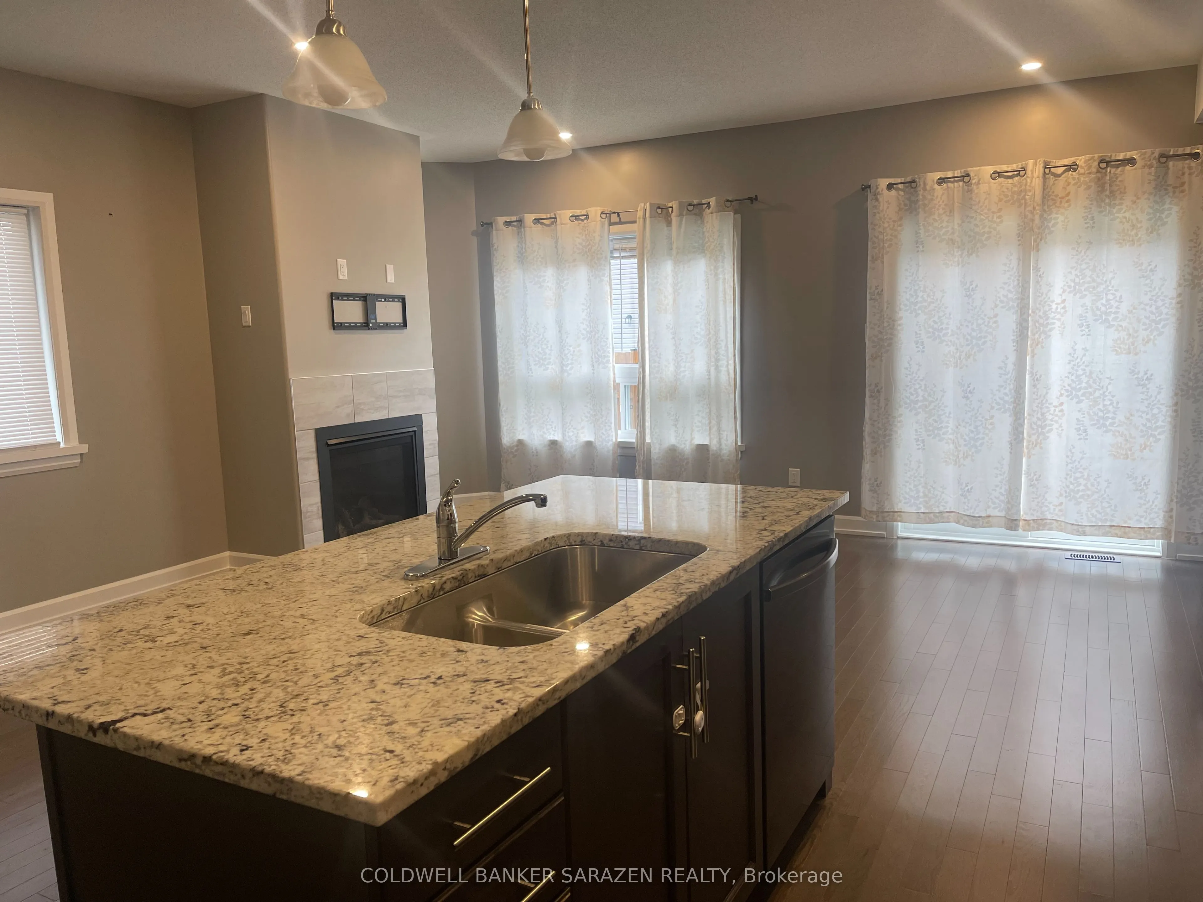 64 Vimy Ridge Crescent
