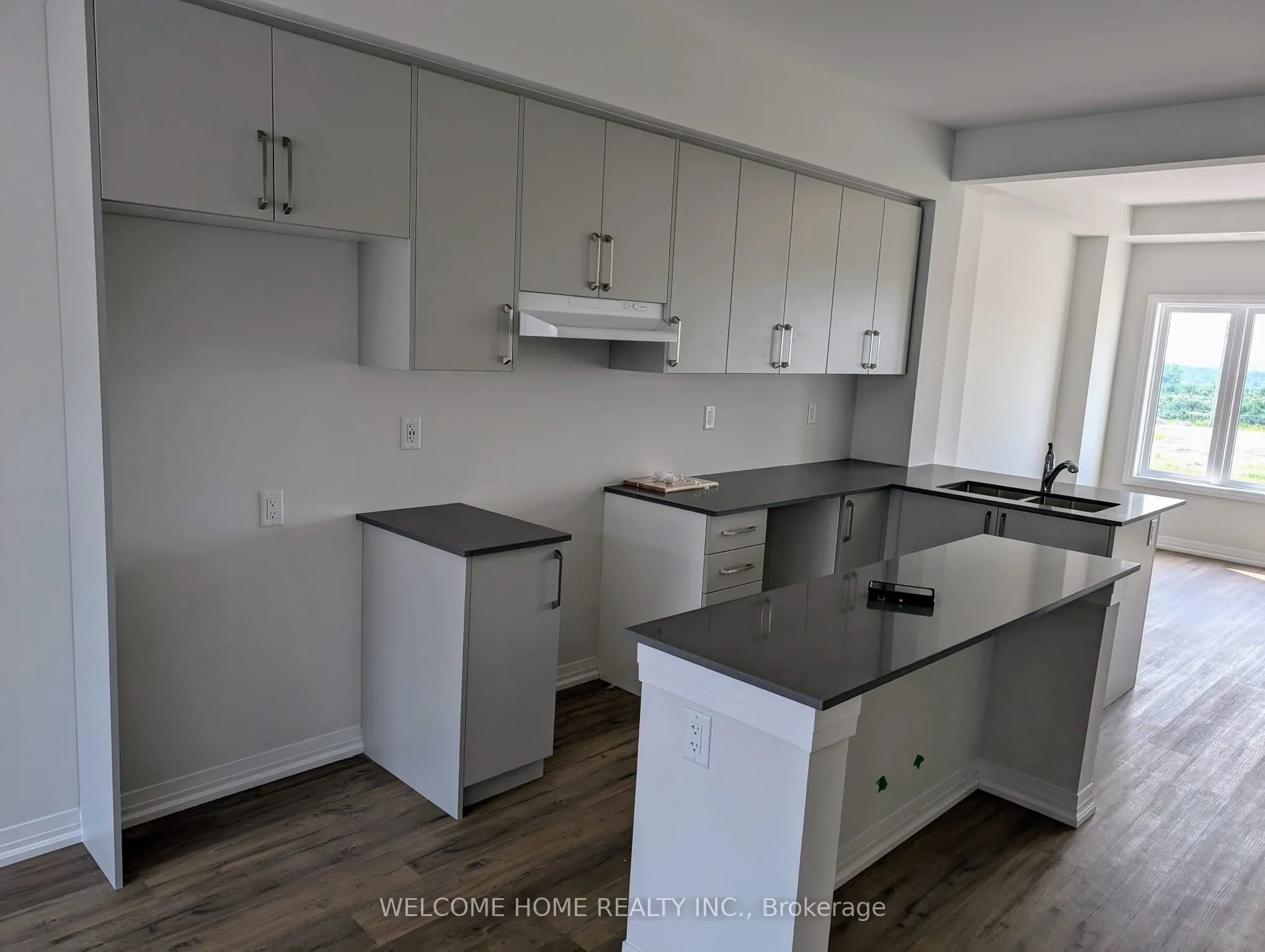 155 Equestrian Way, #91