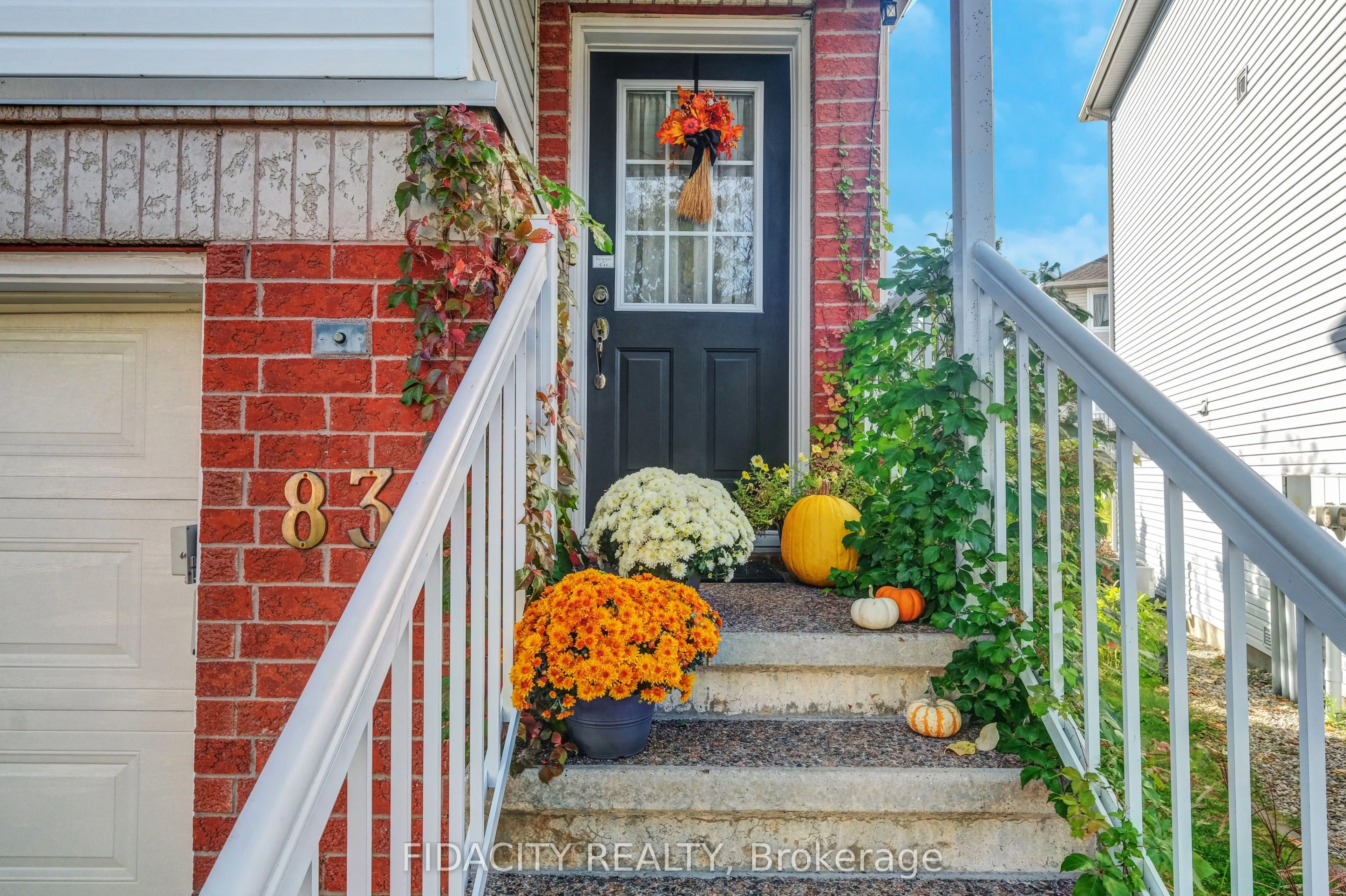 83 Manhattan Crescent