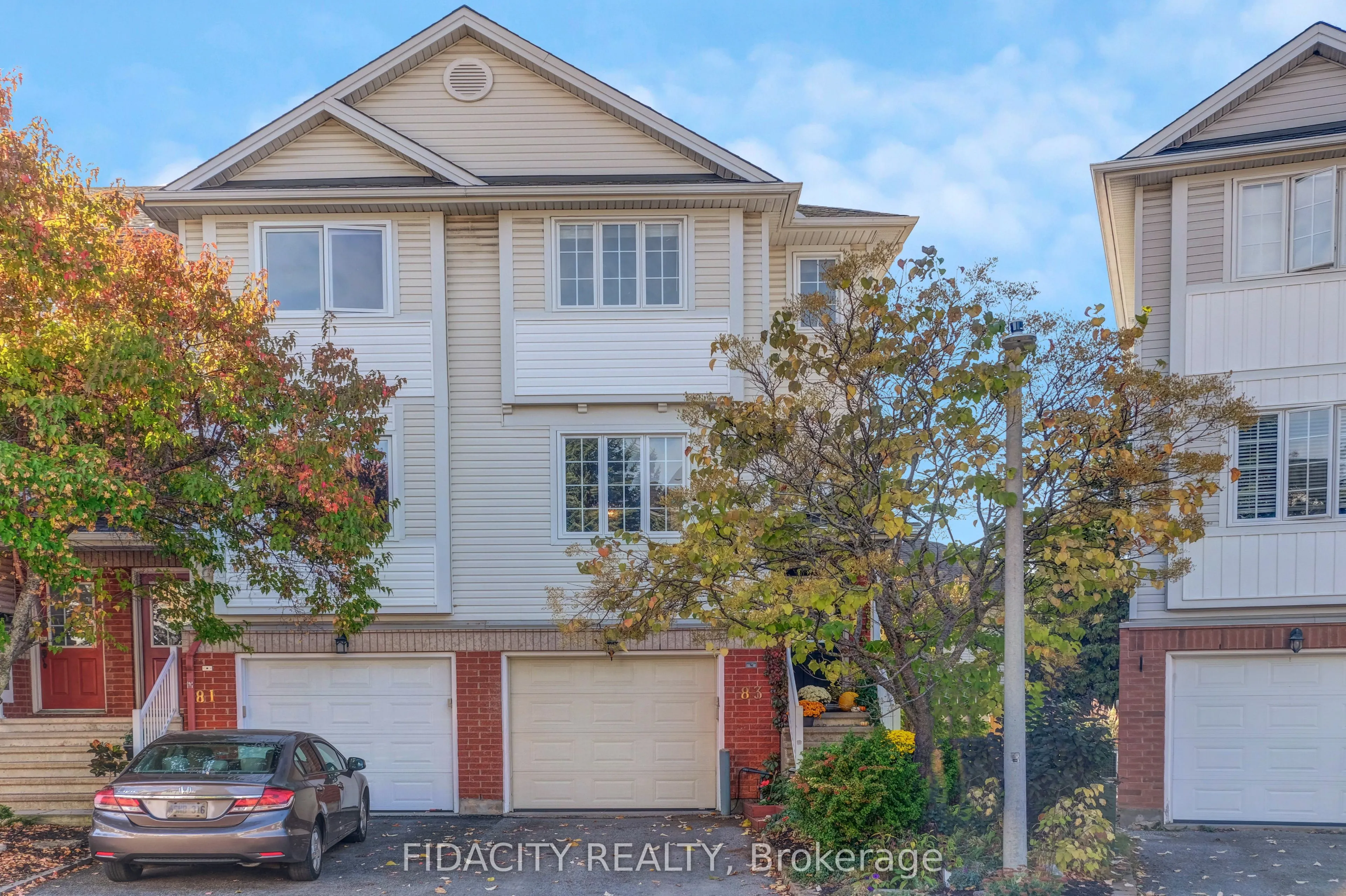 83 Manhattan Crescent