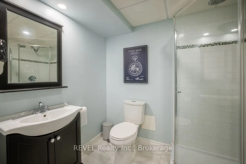 5070 Drummond Road, #3