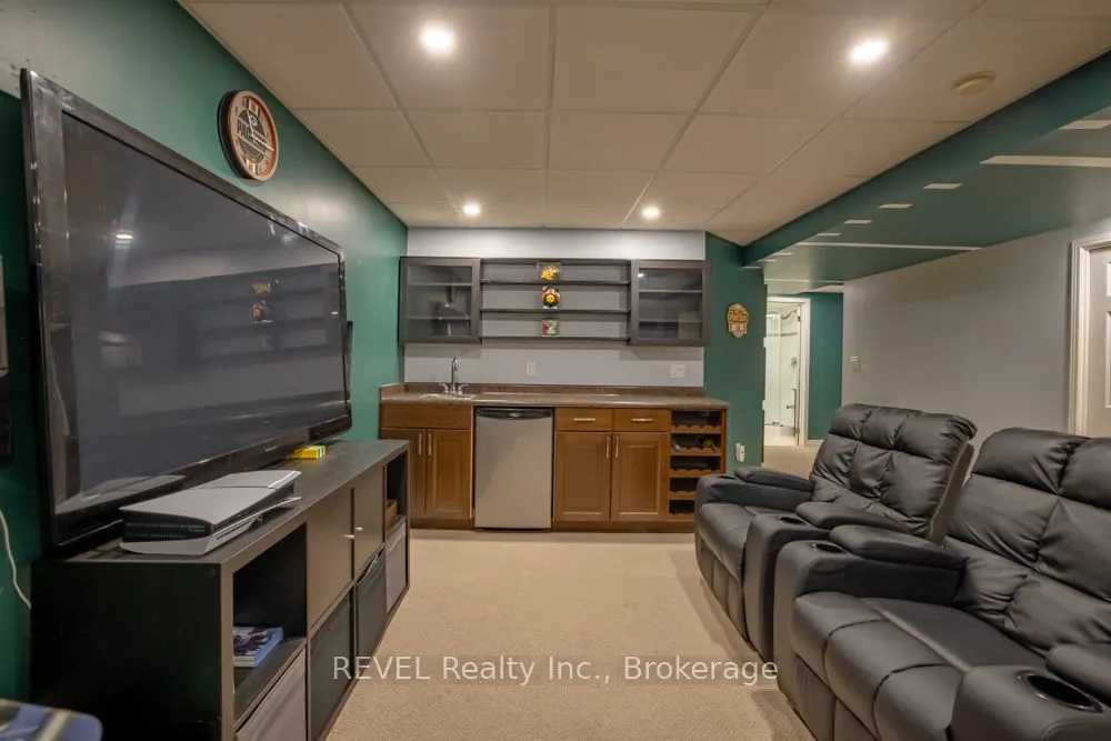 5070 Drummond Road, #3