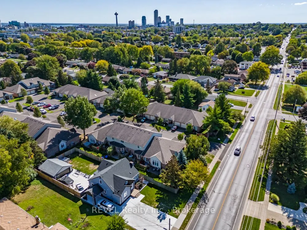 5070 Drummond Road, #3