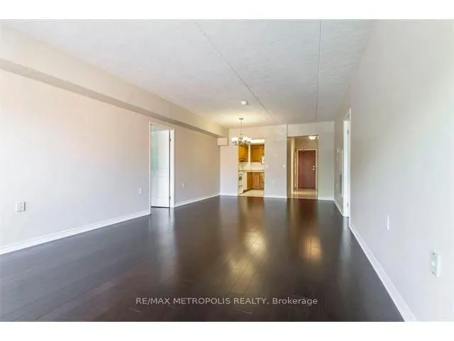 405 Erb Street W, #305