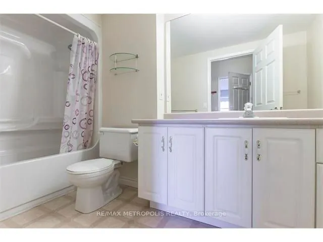 405 Erb Street W, #305