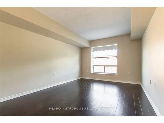 405 Erb Street W, #305