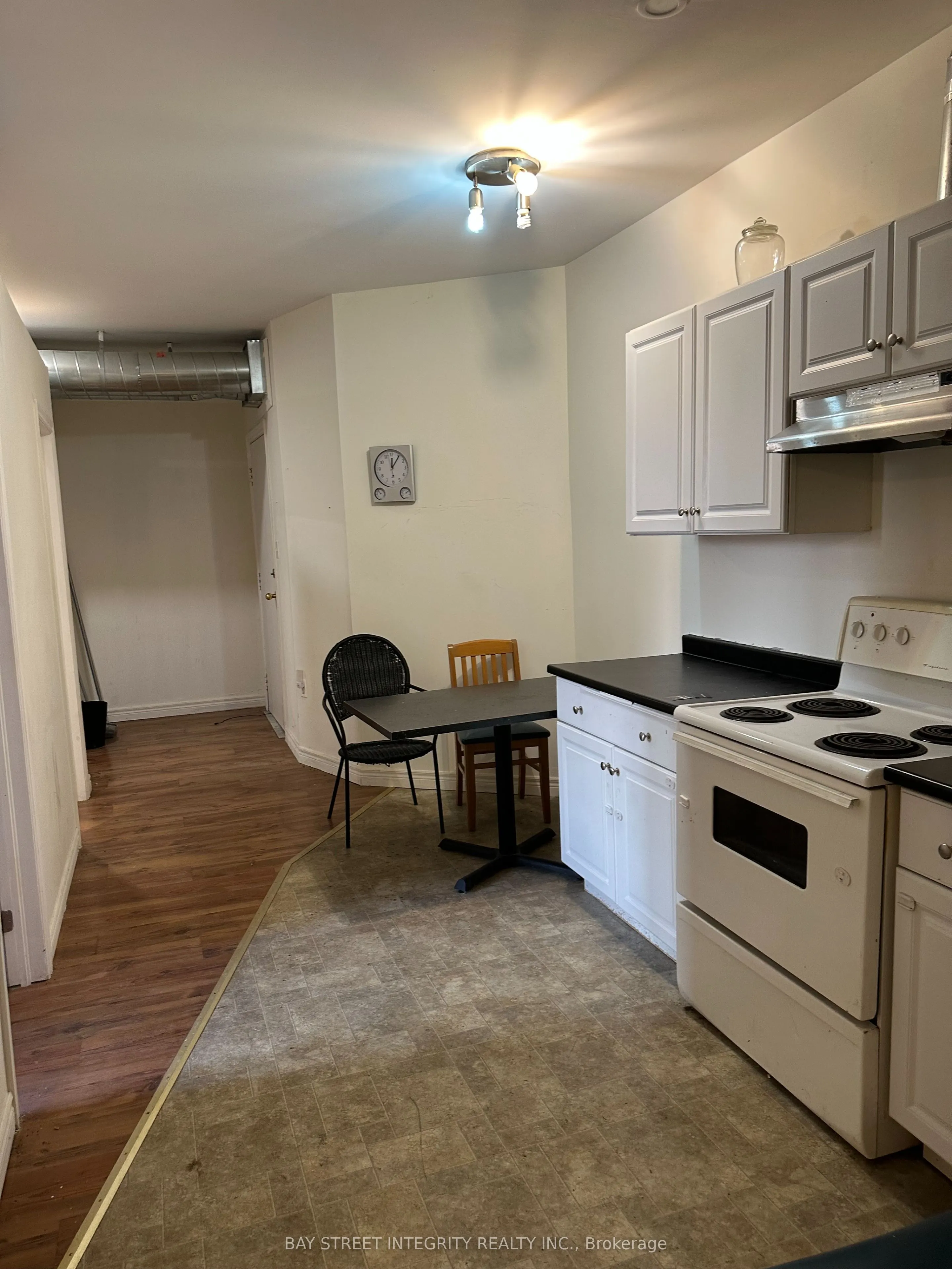 88 COLBORNE Street, #1