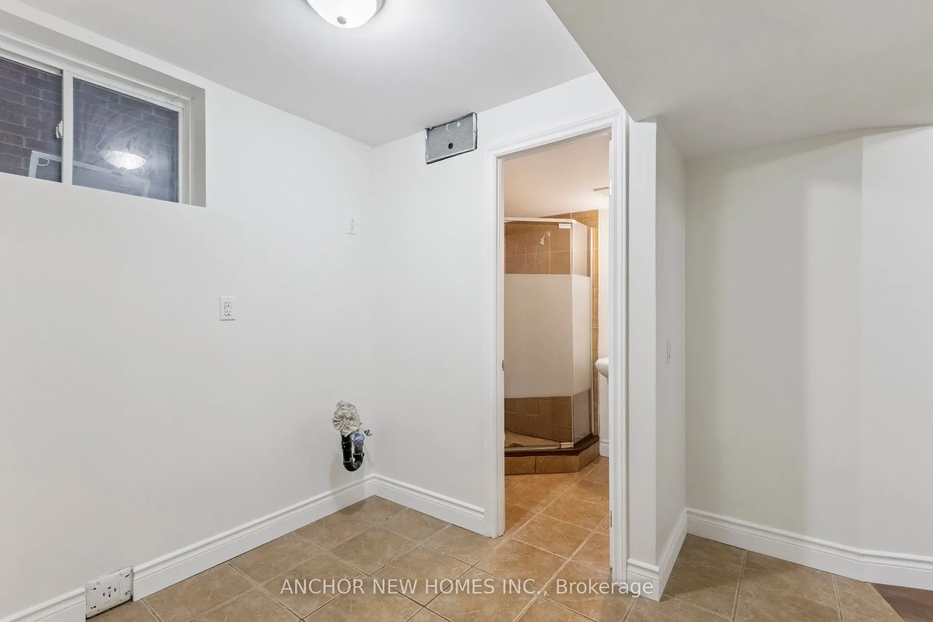 154 Kemp Crescent
