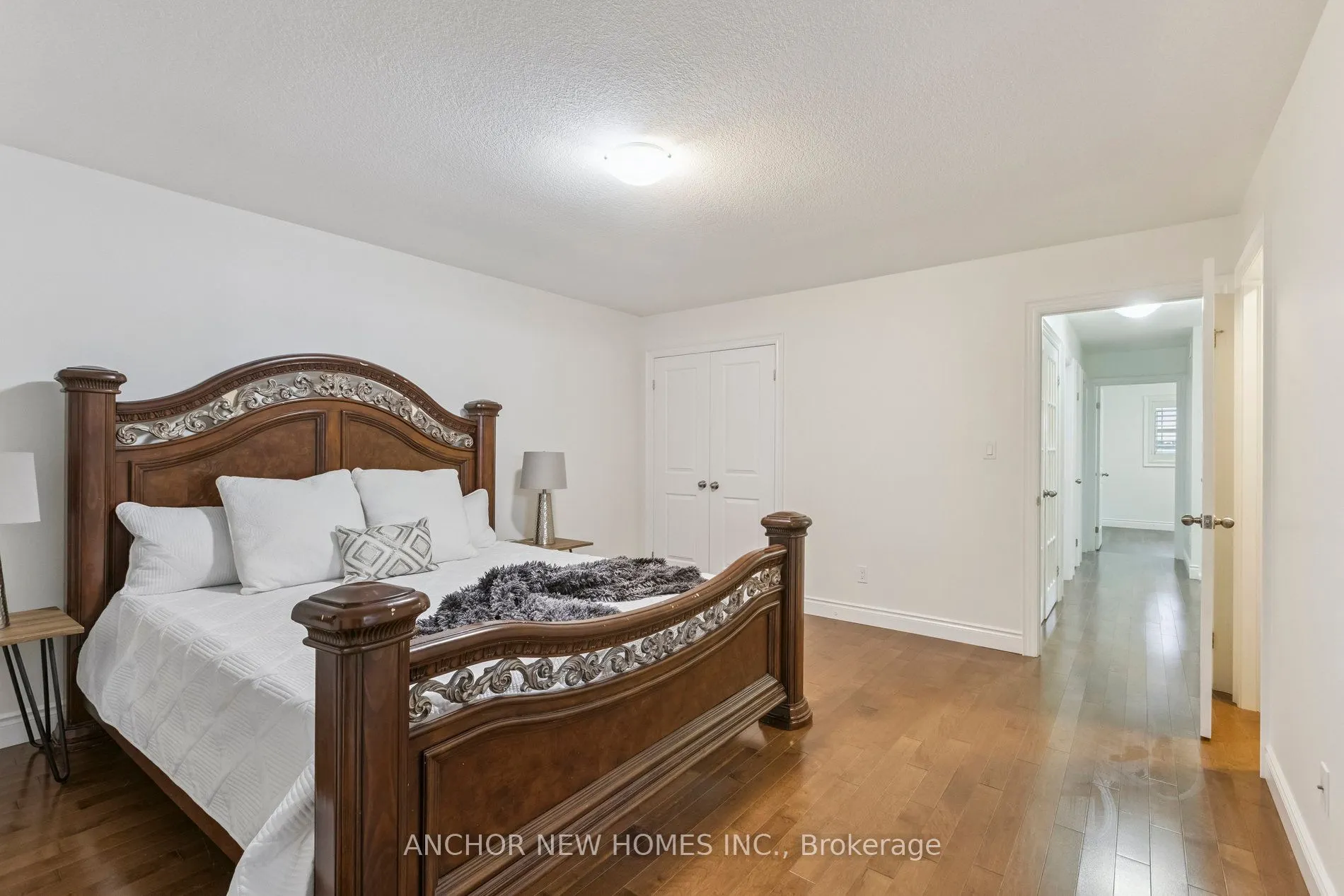 154 Kemp Crescent