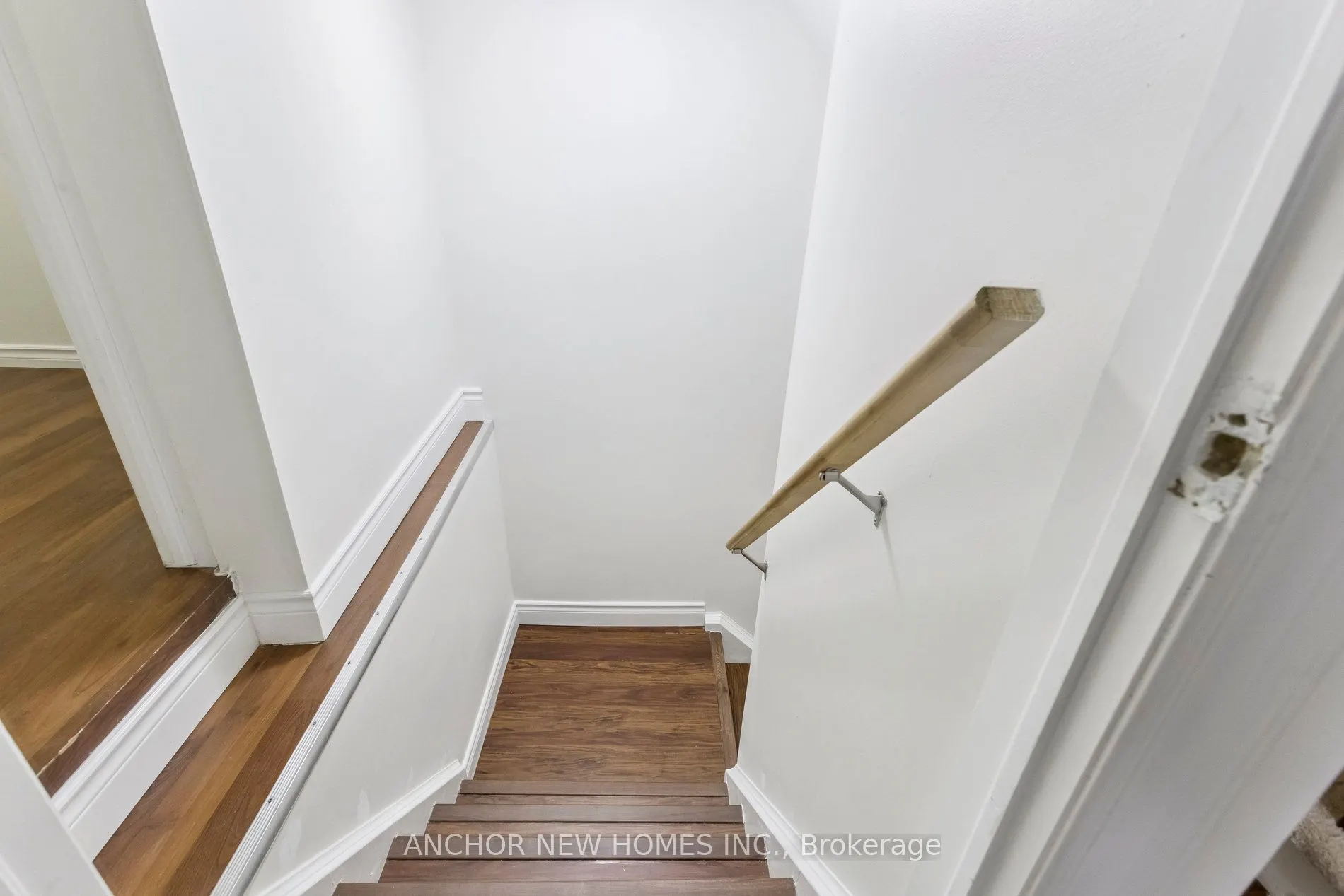 154 Kemp Crescent