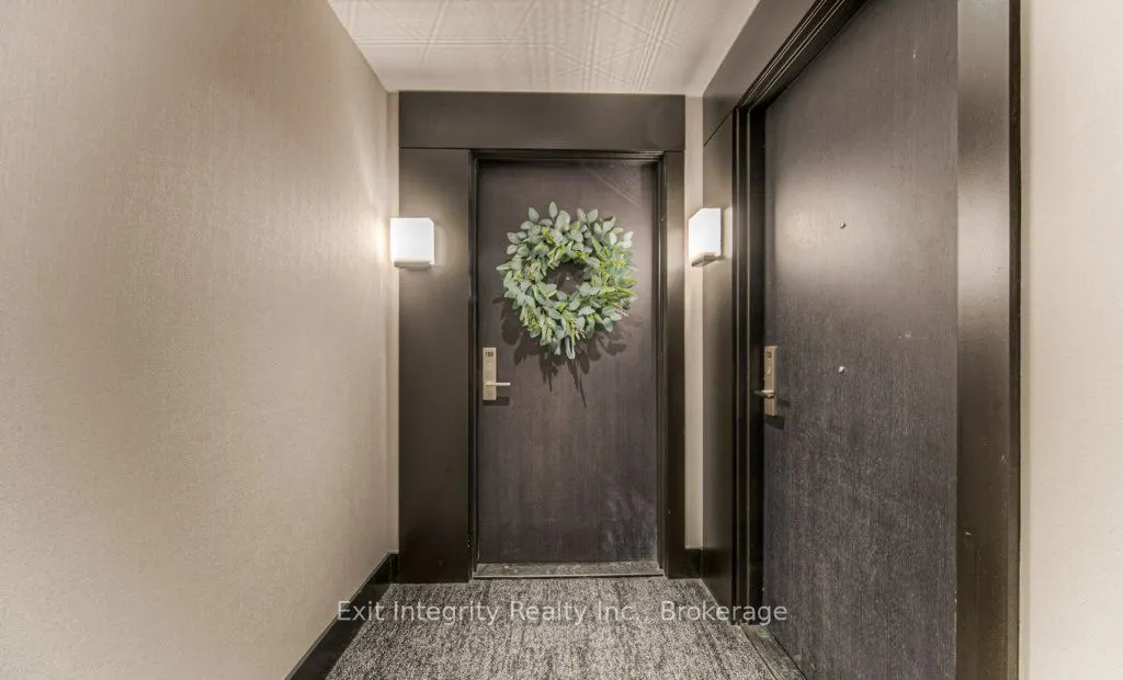 55 Duke Street W, #8