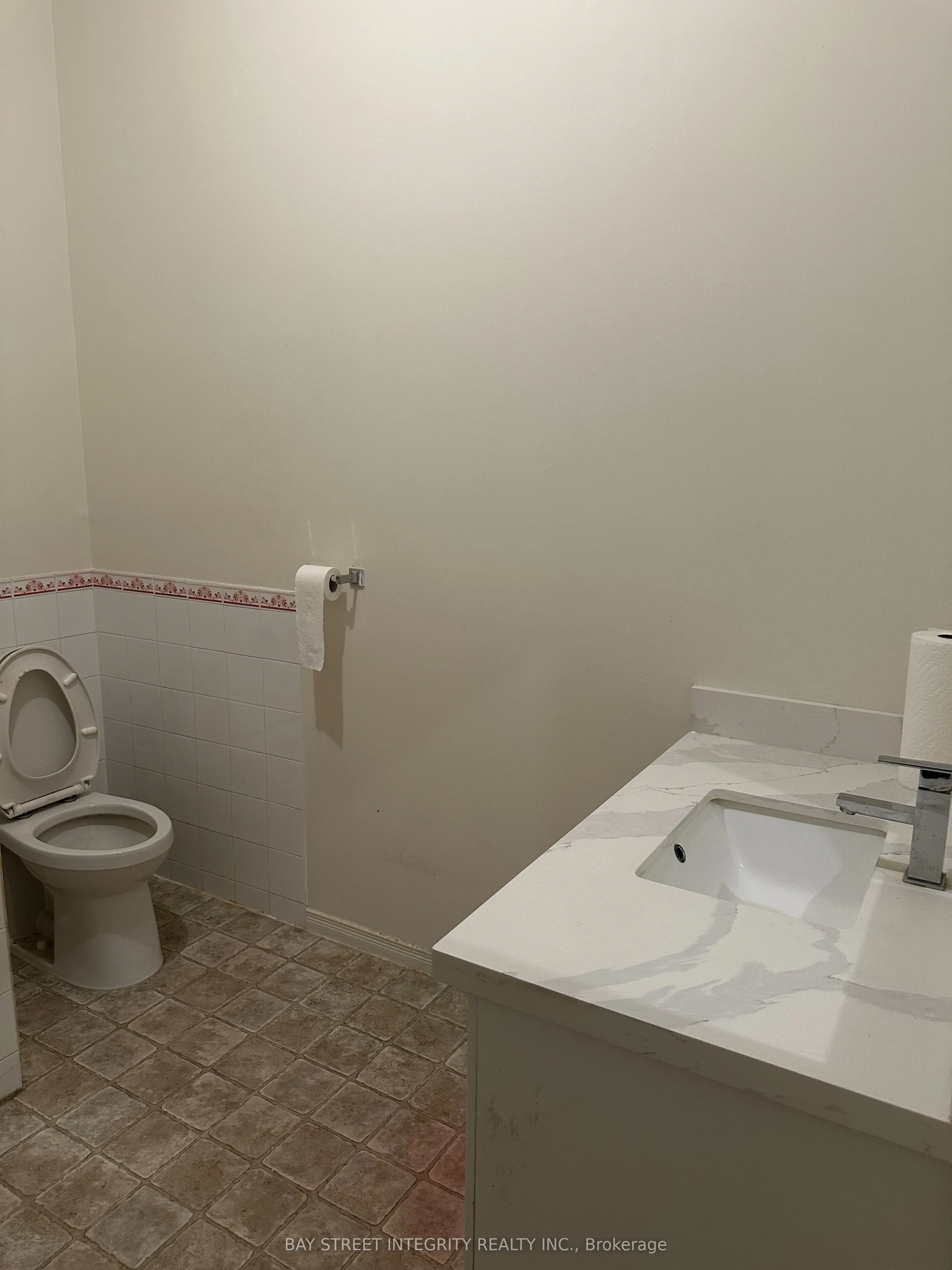 88 COLBORNE Street, #2