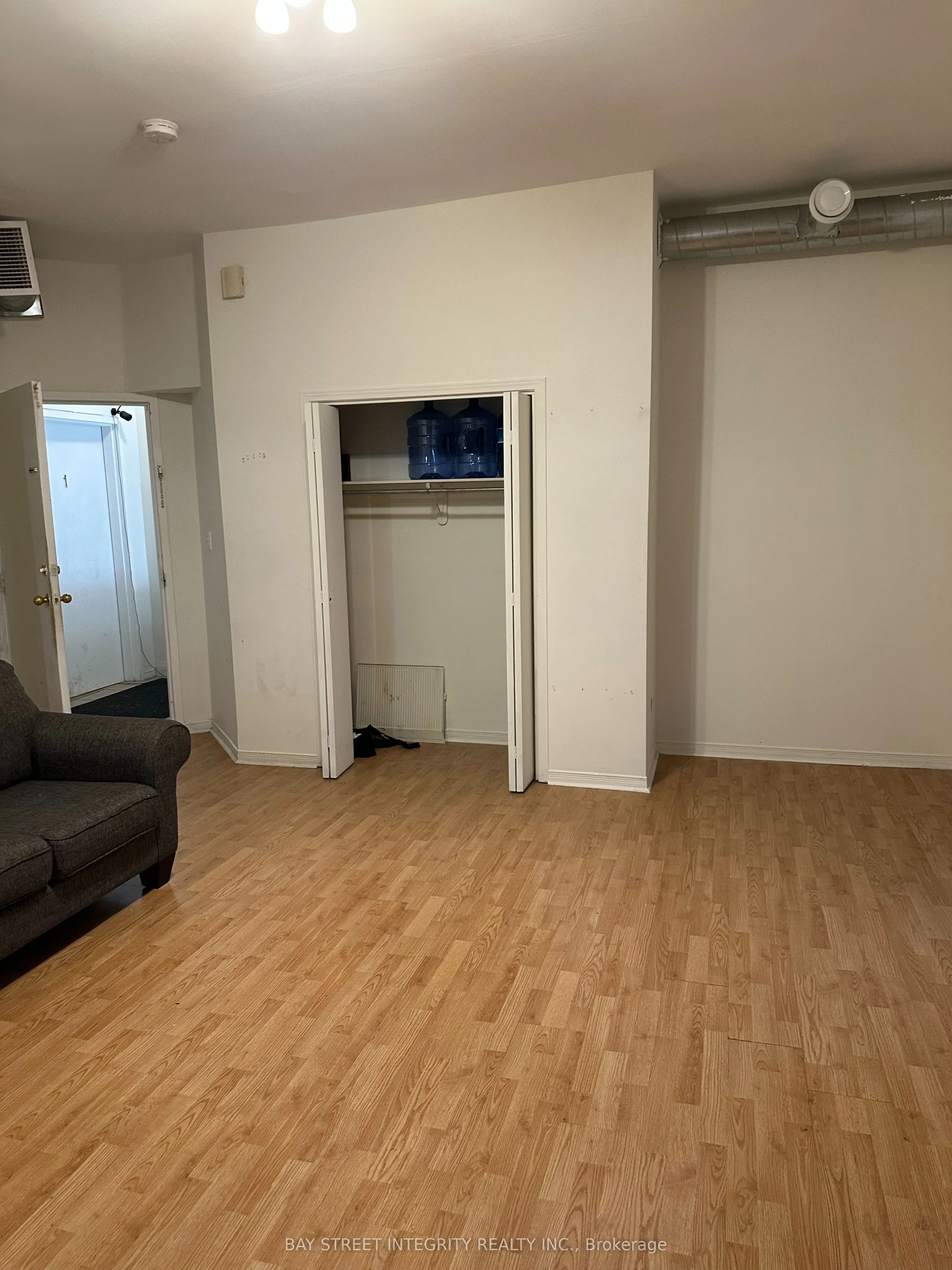 88 COLBORNE Street, #2