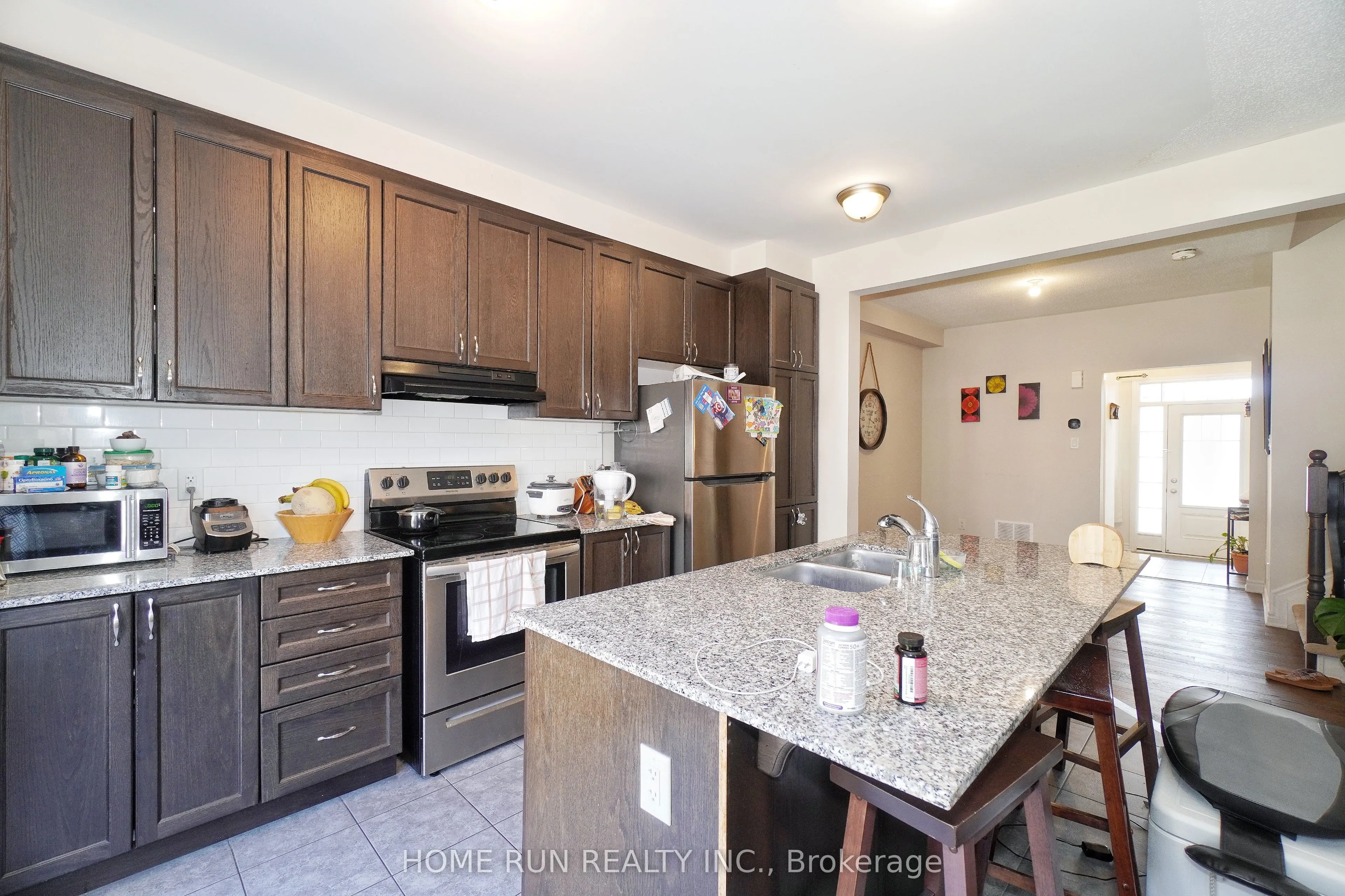 2337 Watercolours Way