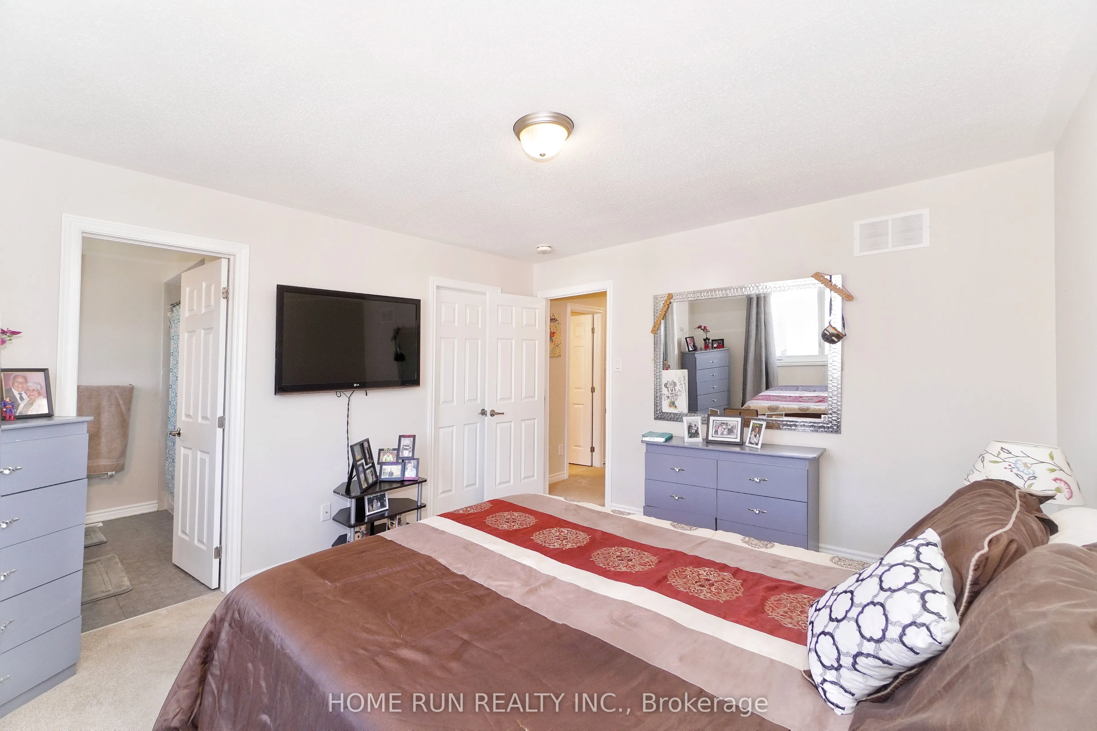 2337 Watercolours Way