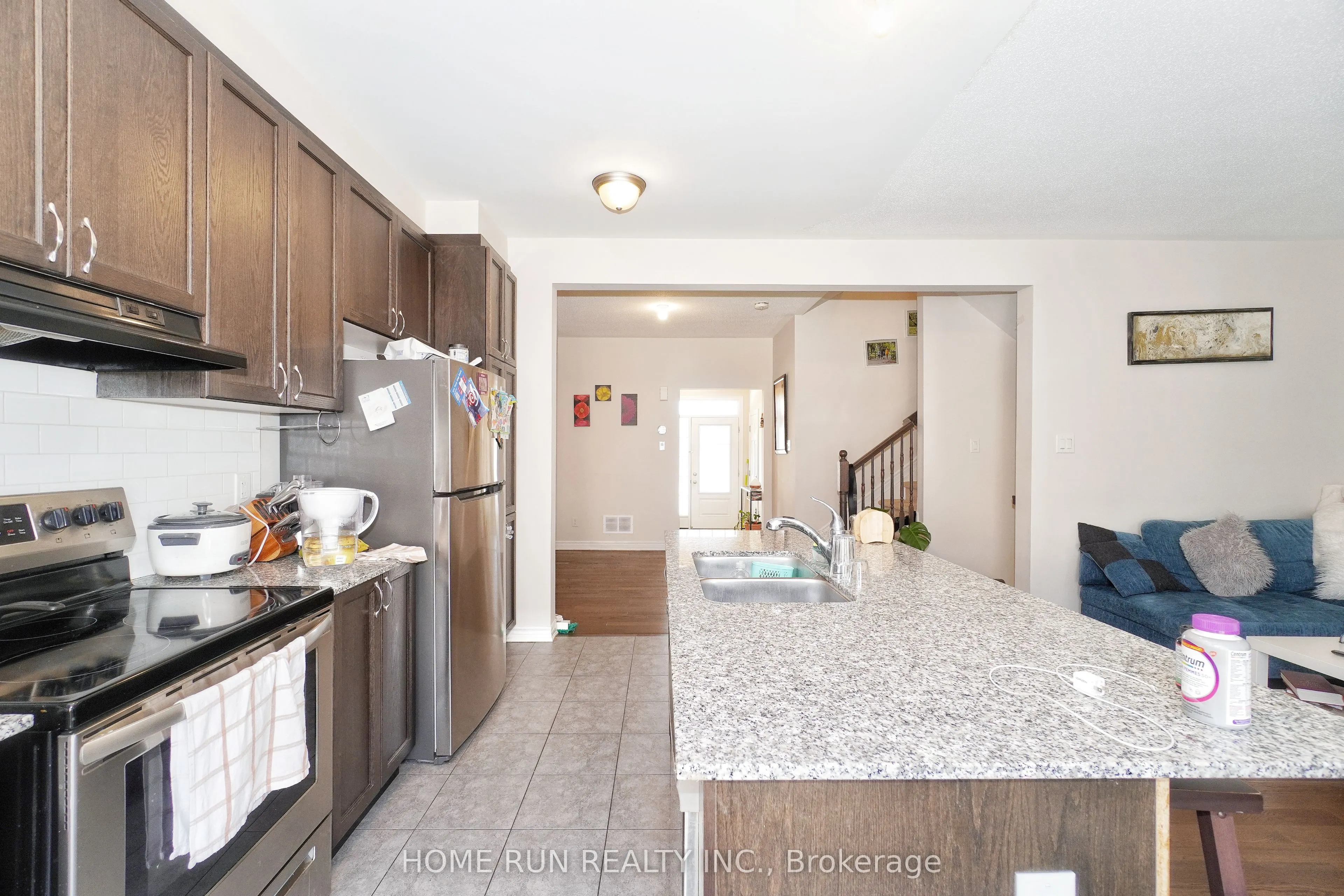 2337 Watercolours Way