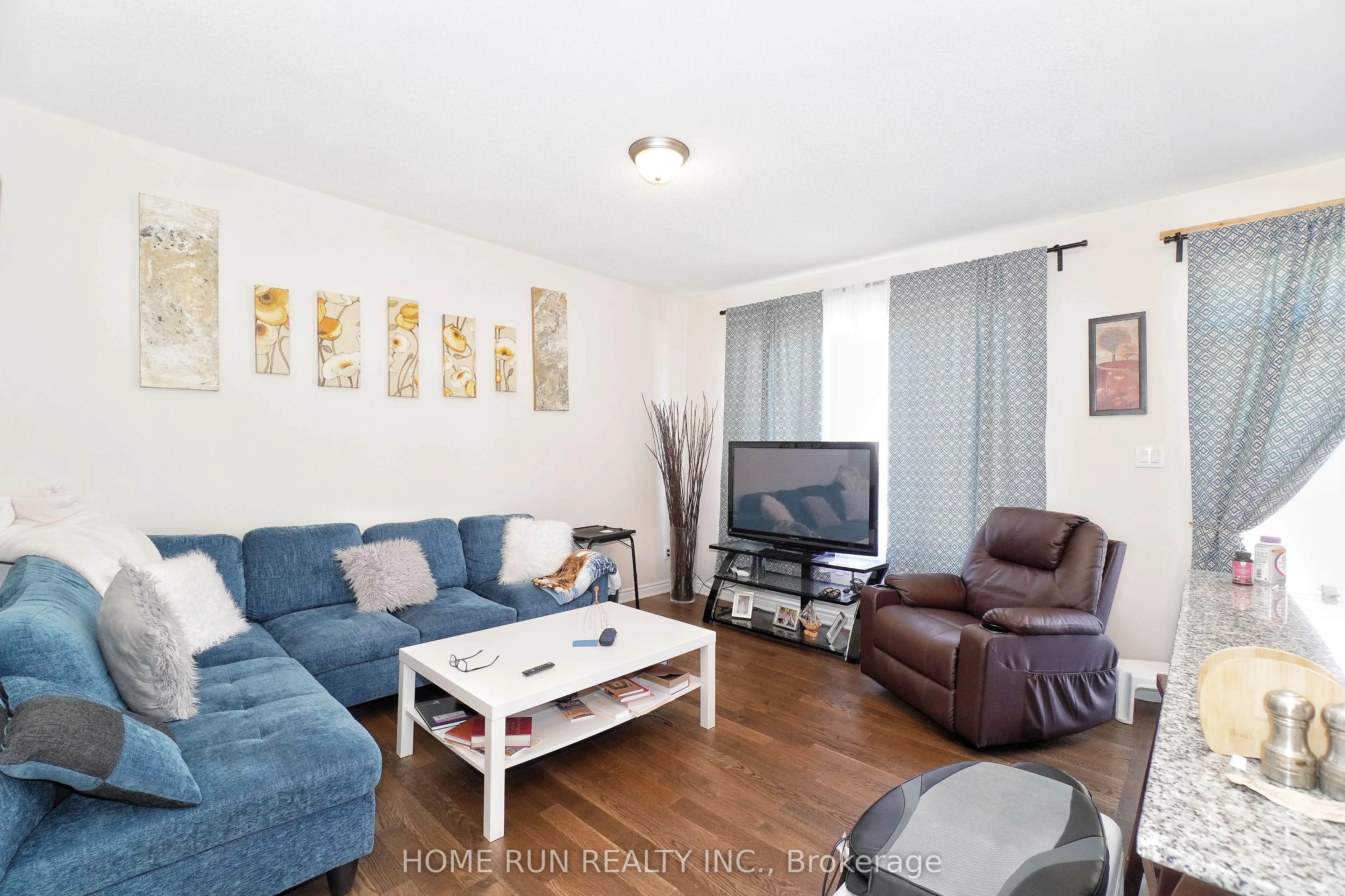 2337 Watercolours Way