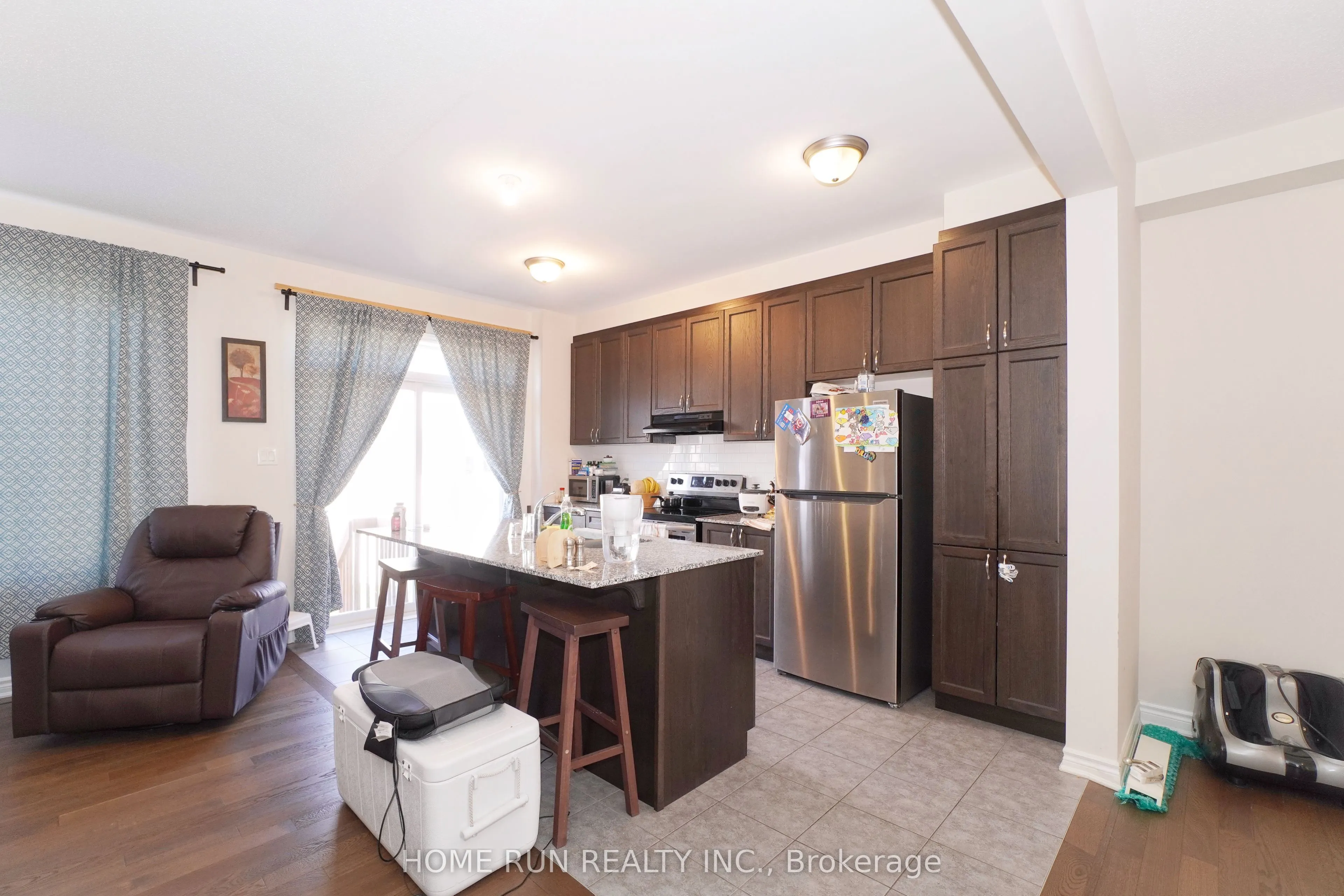 2337 Watercolours Way