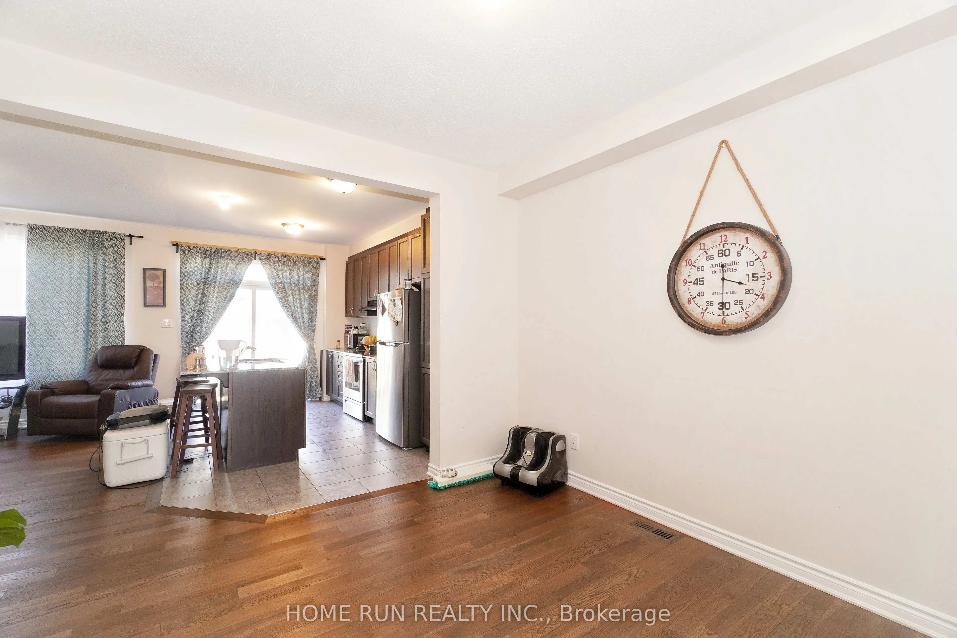 2337 Watercolours Way