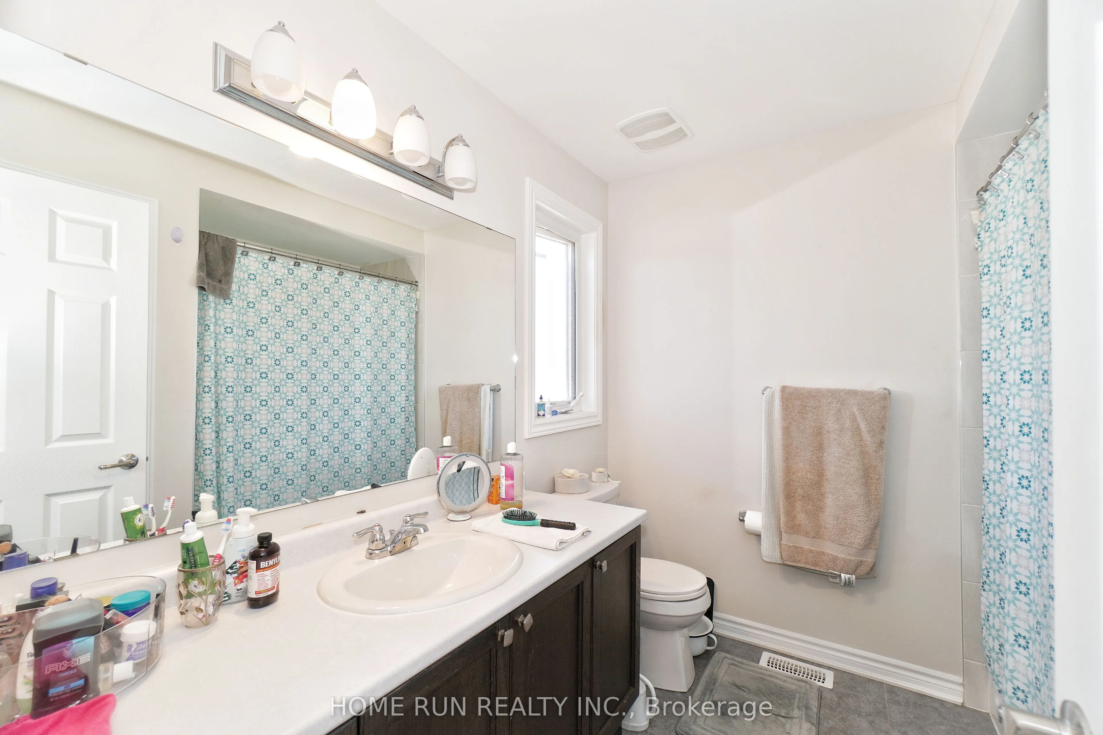 2337 Watercolours Way