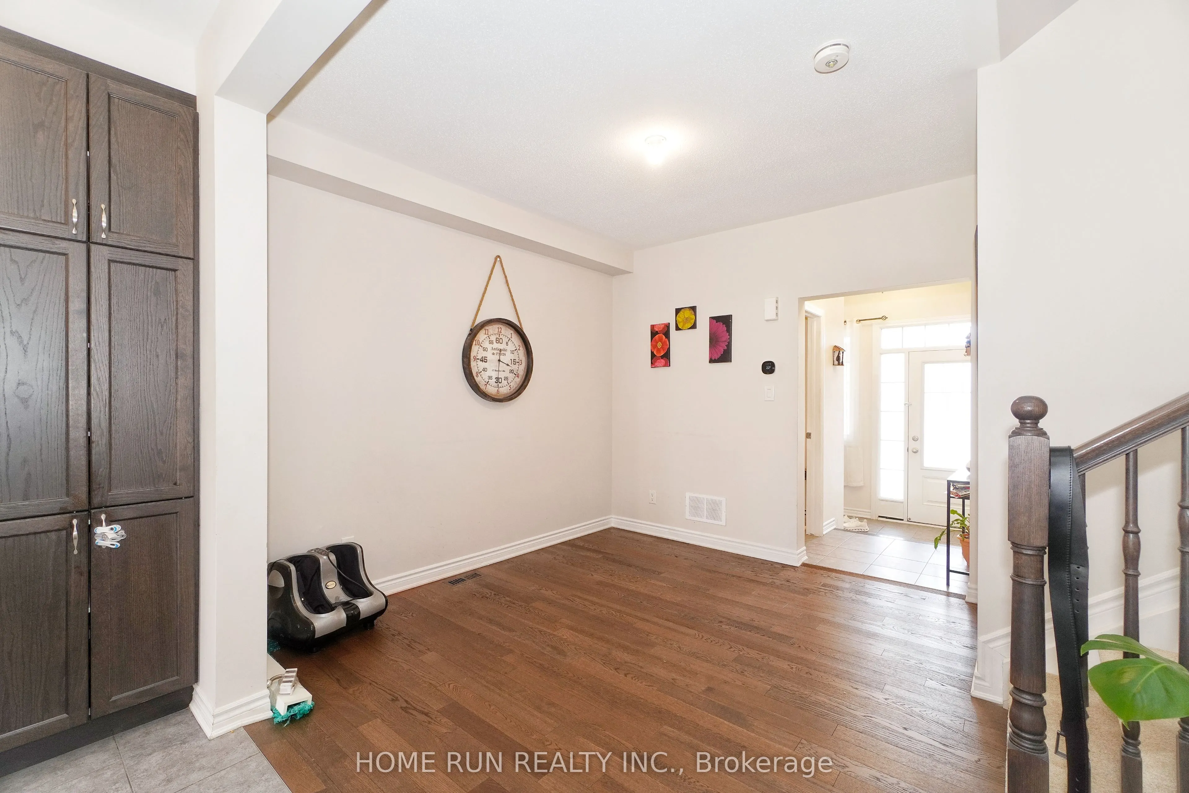 2337 Watercolours Way