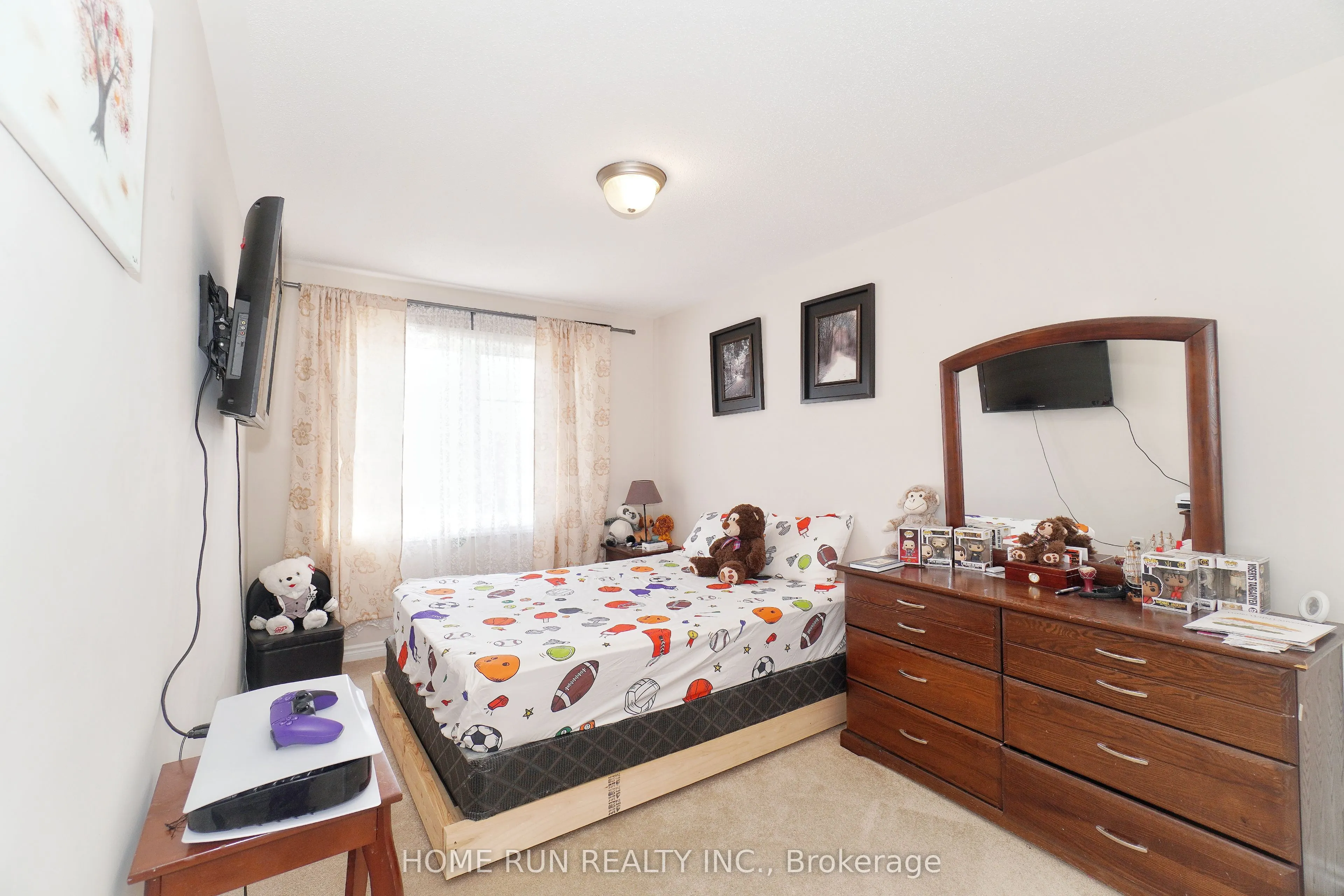 2337 Watercolours Way