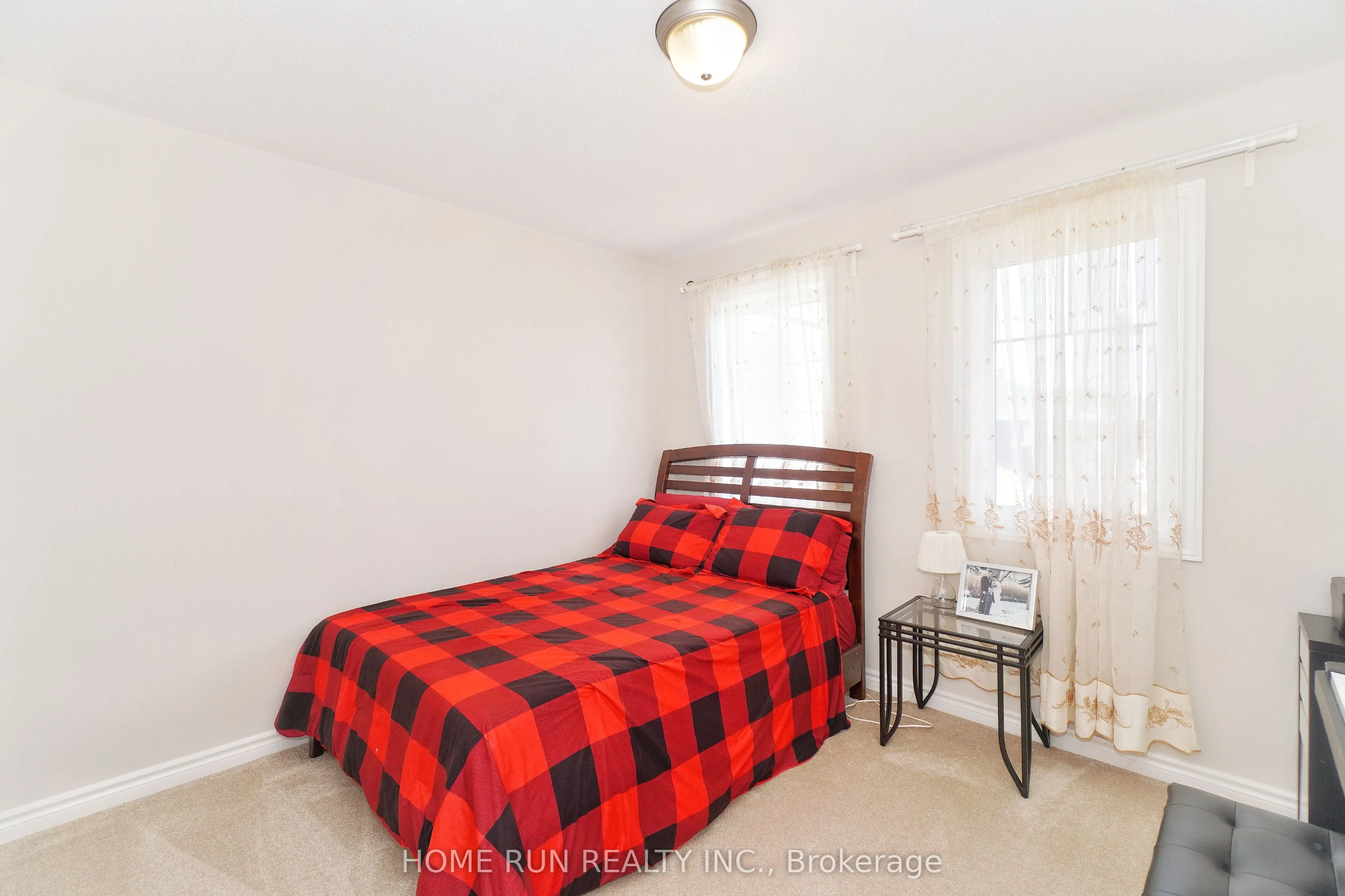 2337 Watercolours Way