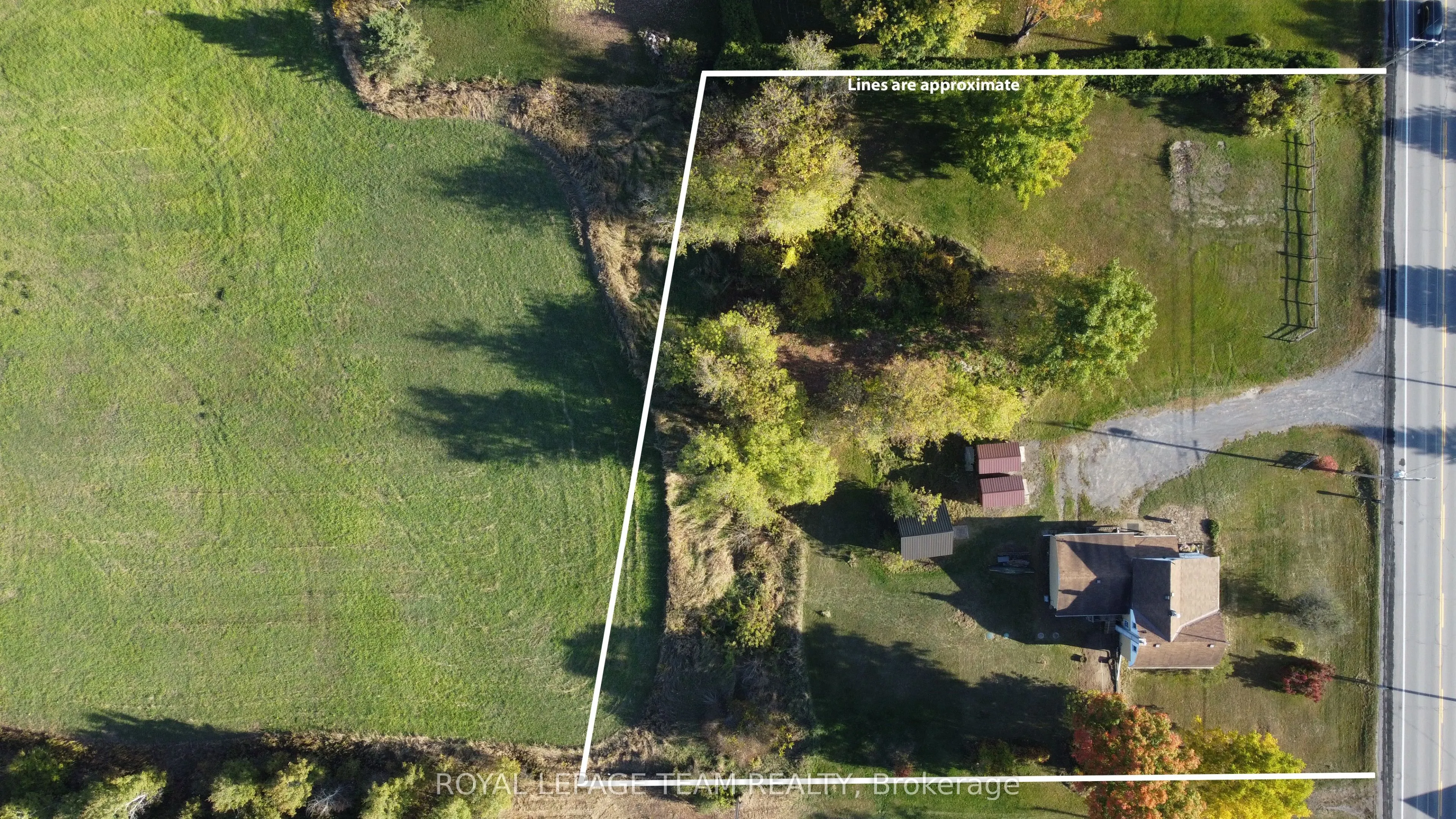 2692 Dunrobin Road