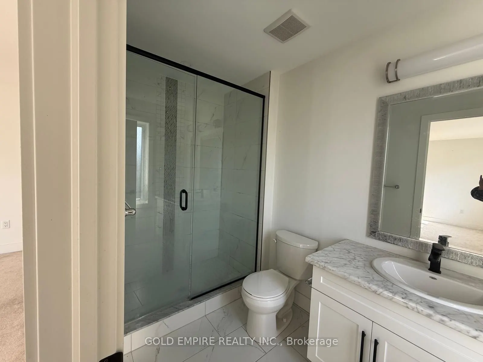 27 Christopher Court, #upper