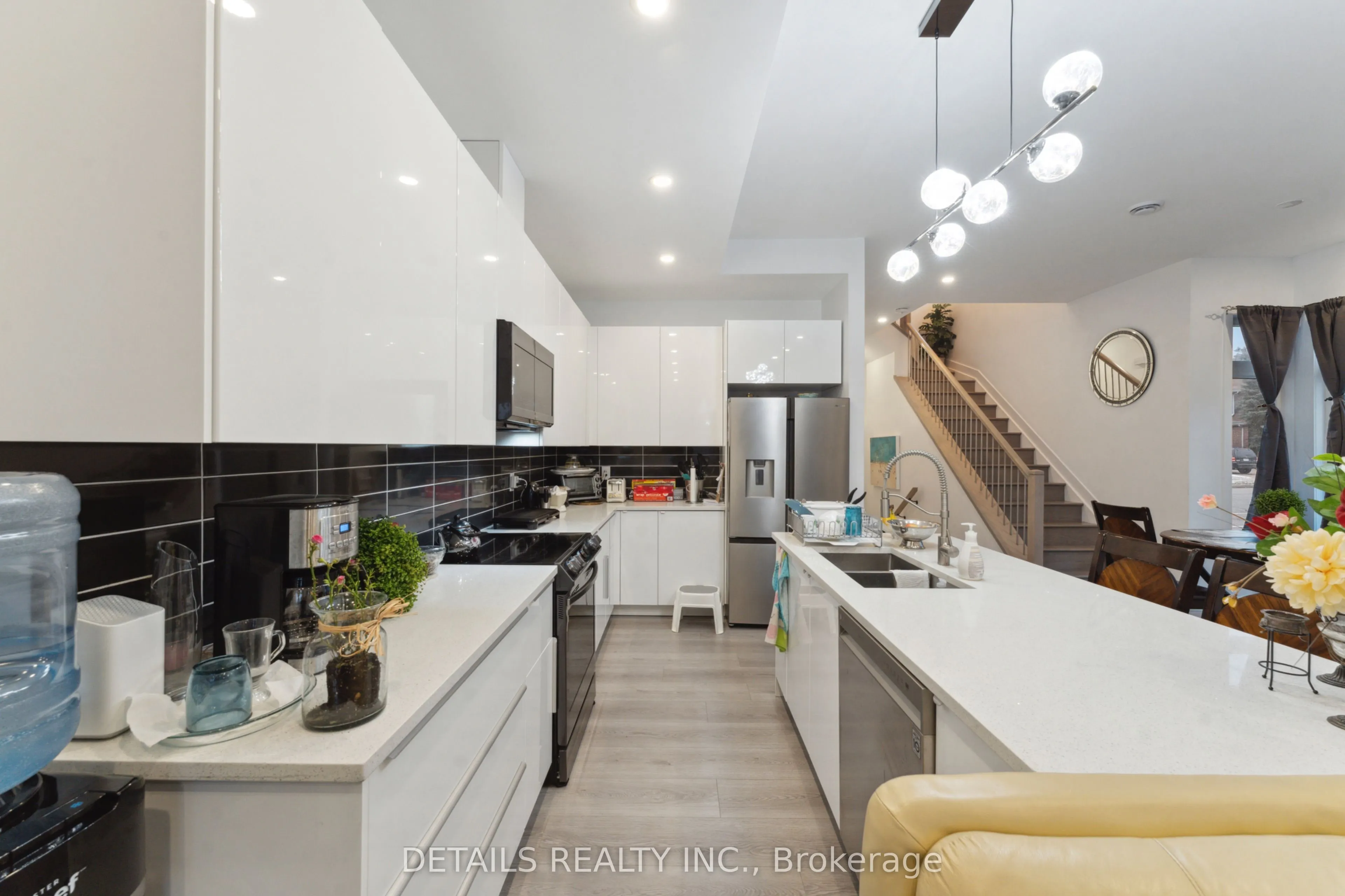 137 Duford Street, #A