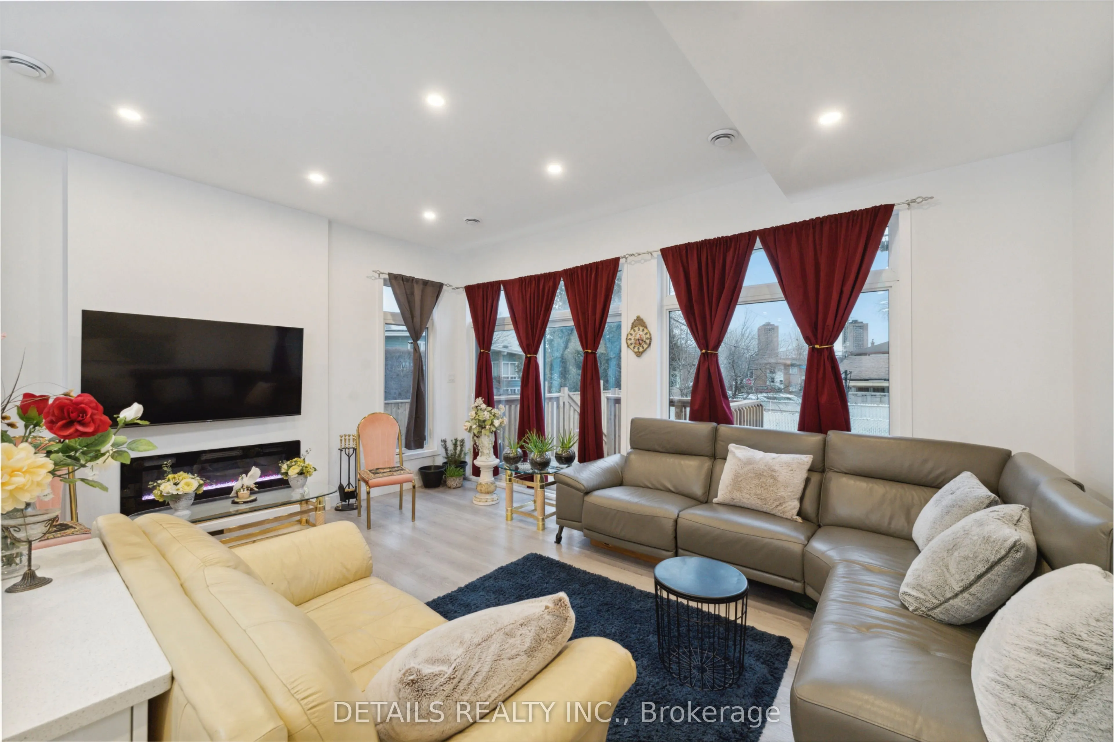 137 Duford Street, #A