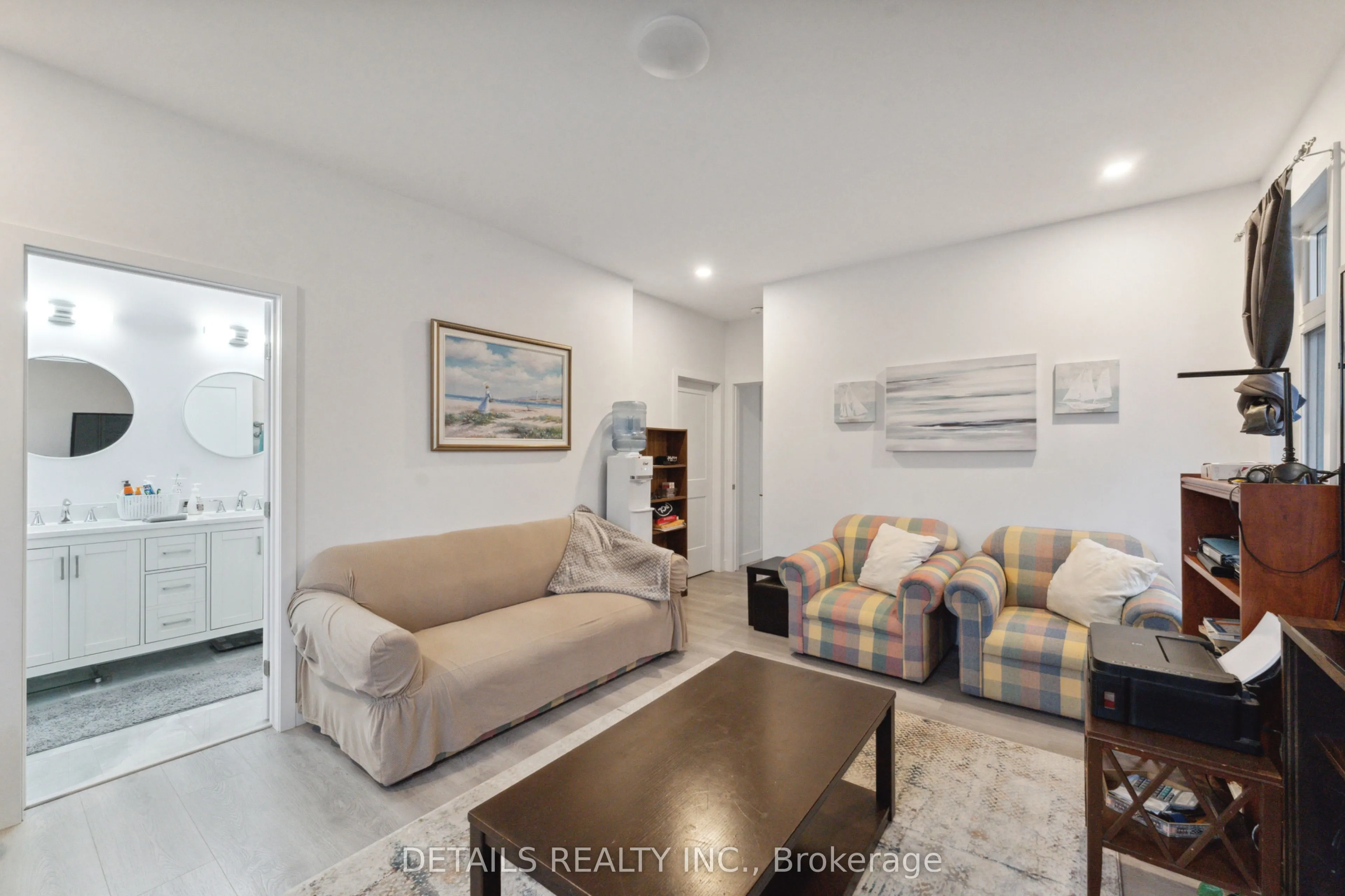137 Duford Street, #A