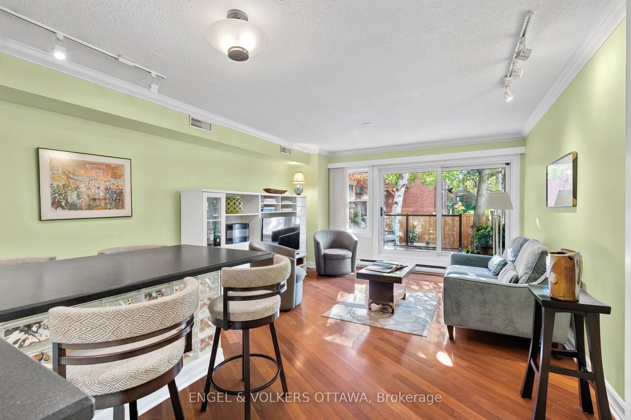 74 Somerset Street W, #4