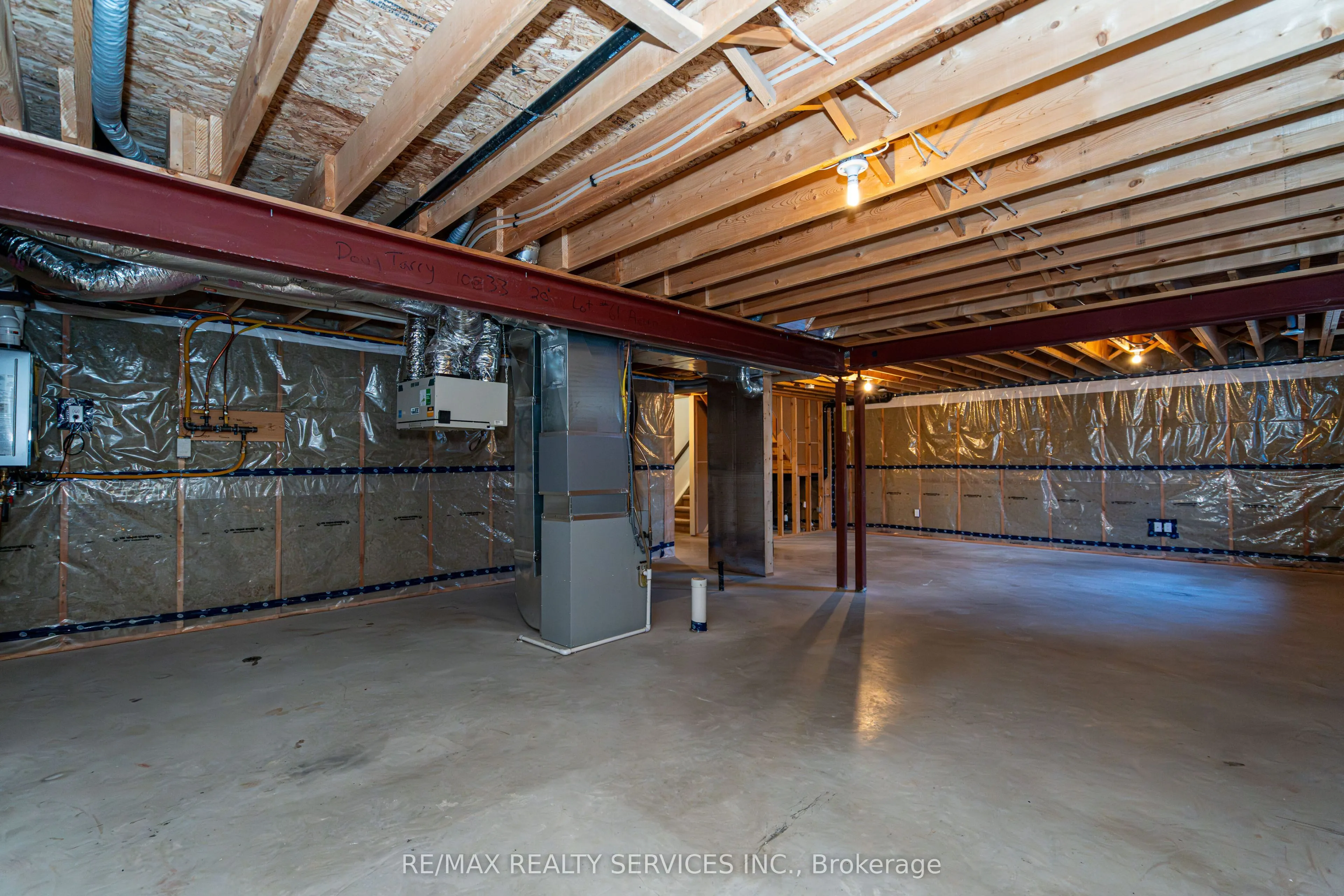25 Acorn Trail