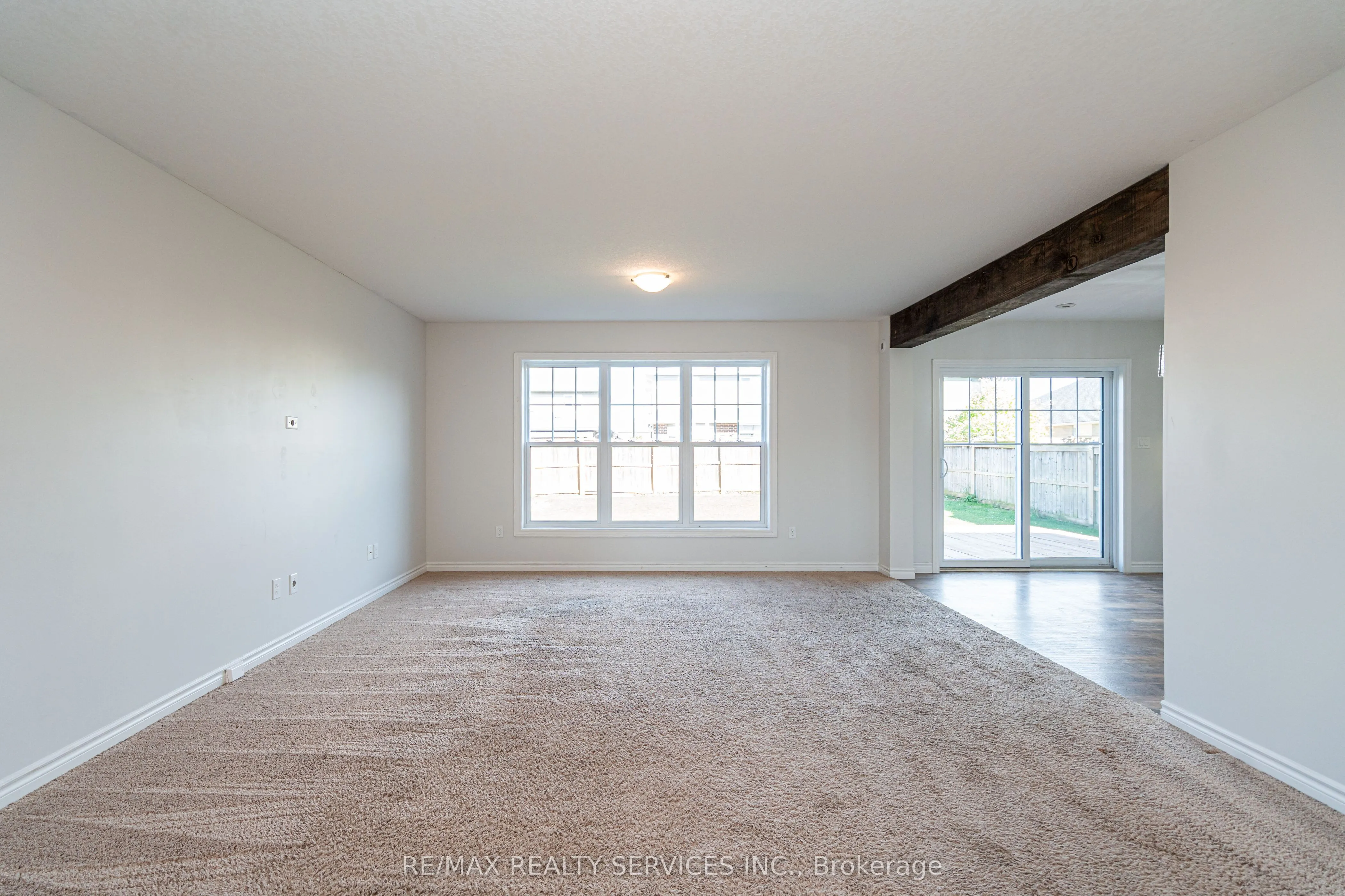 25 Acorn Trail