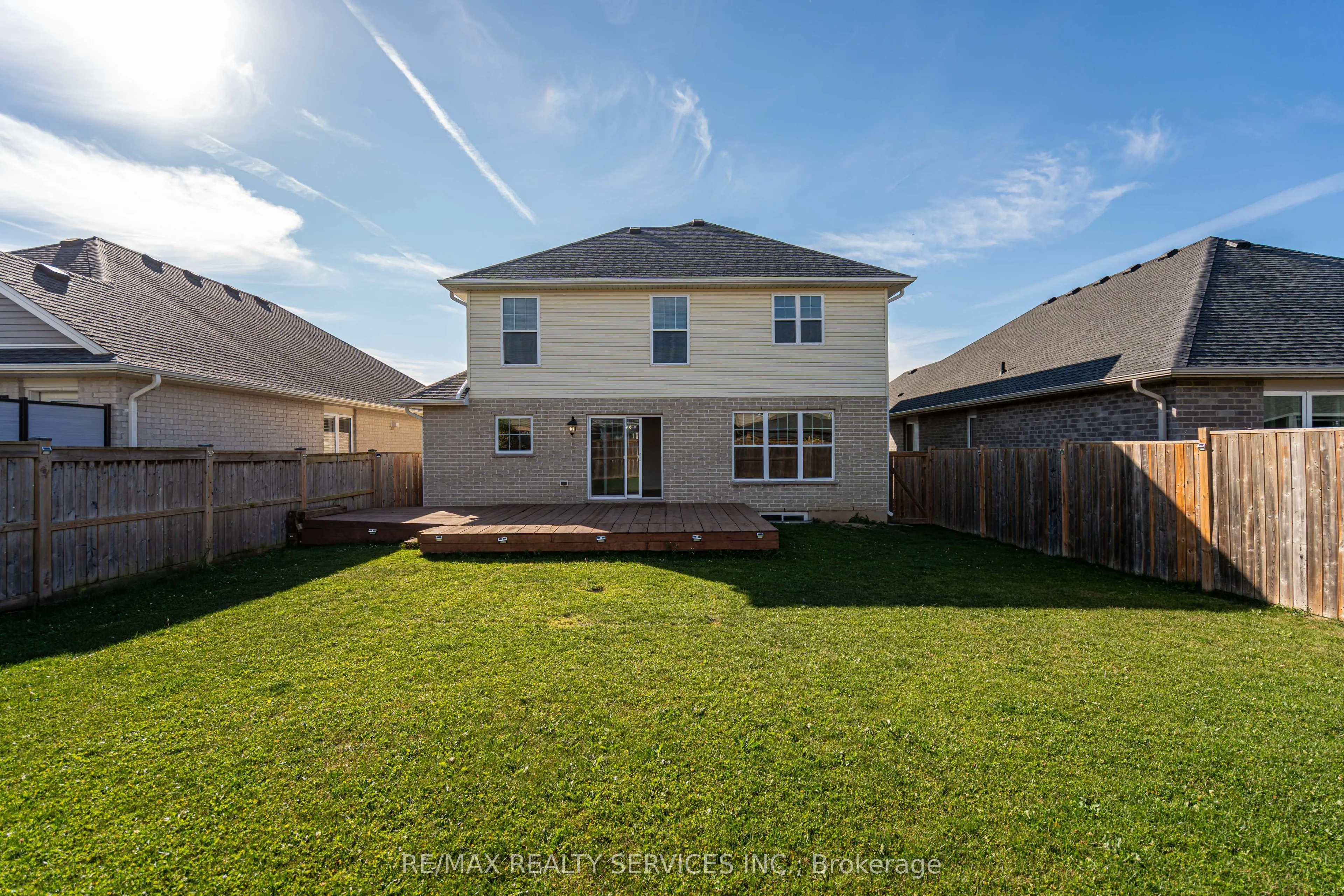 25 Acorn Trail