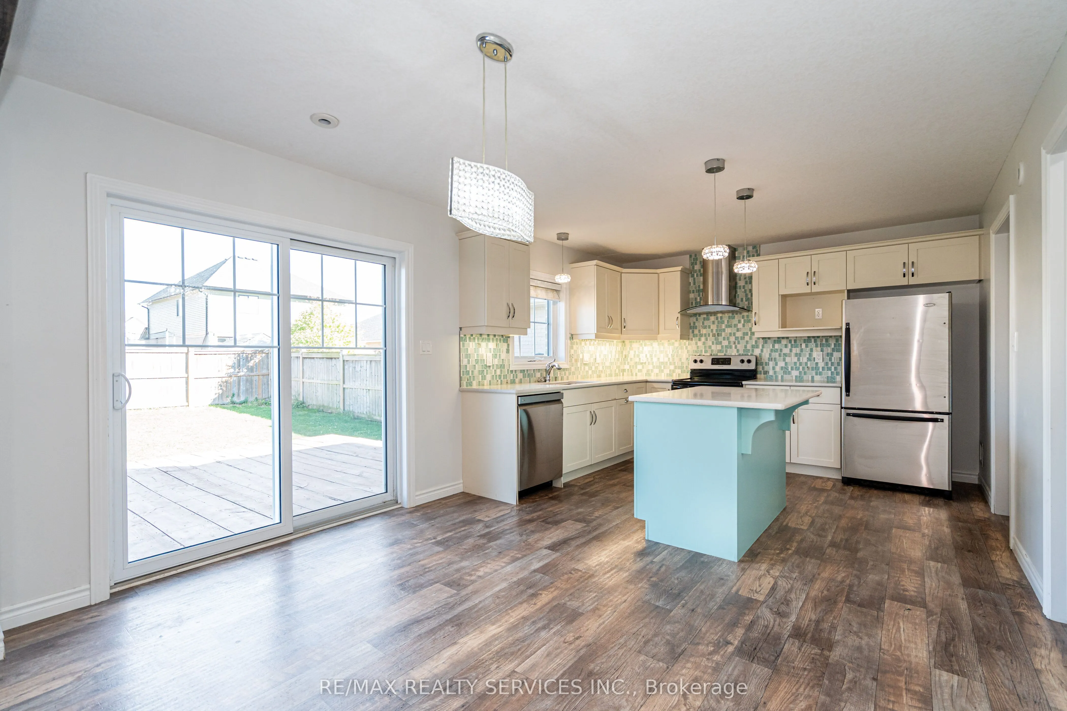 25 Acorn Trail